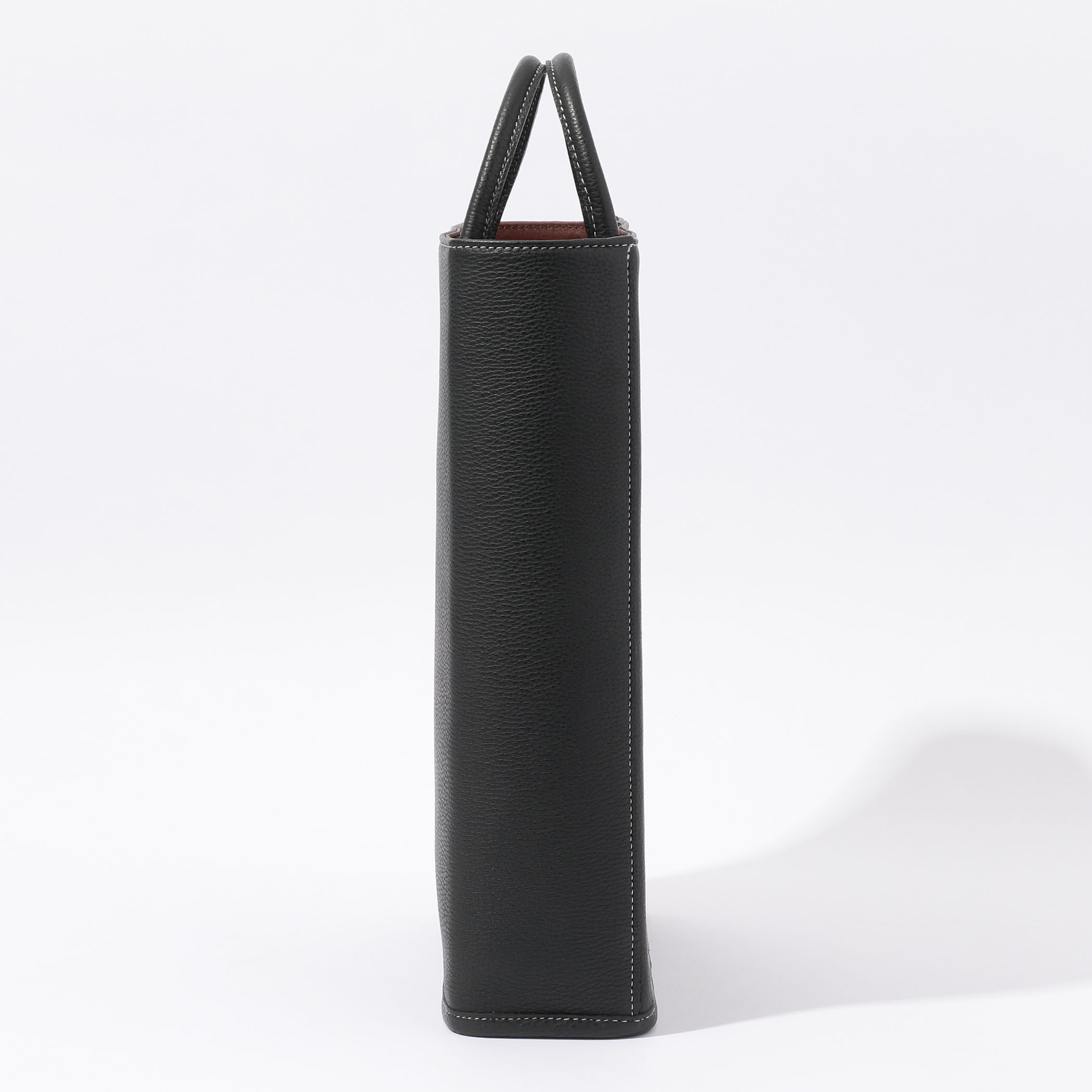 別注】A BOX TOTE シュリンクレザー トートバッグ｜トゥモローランド