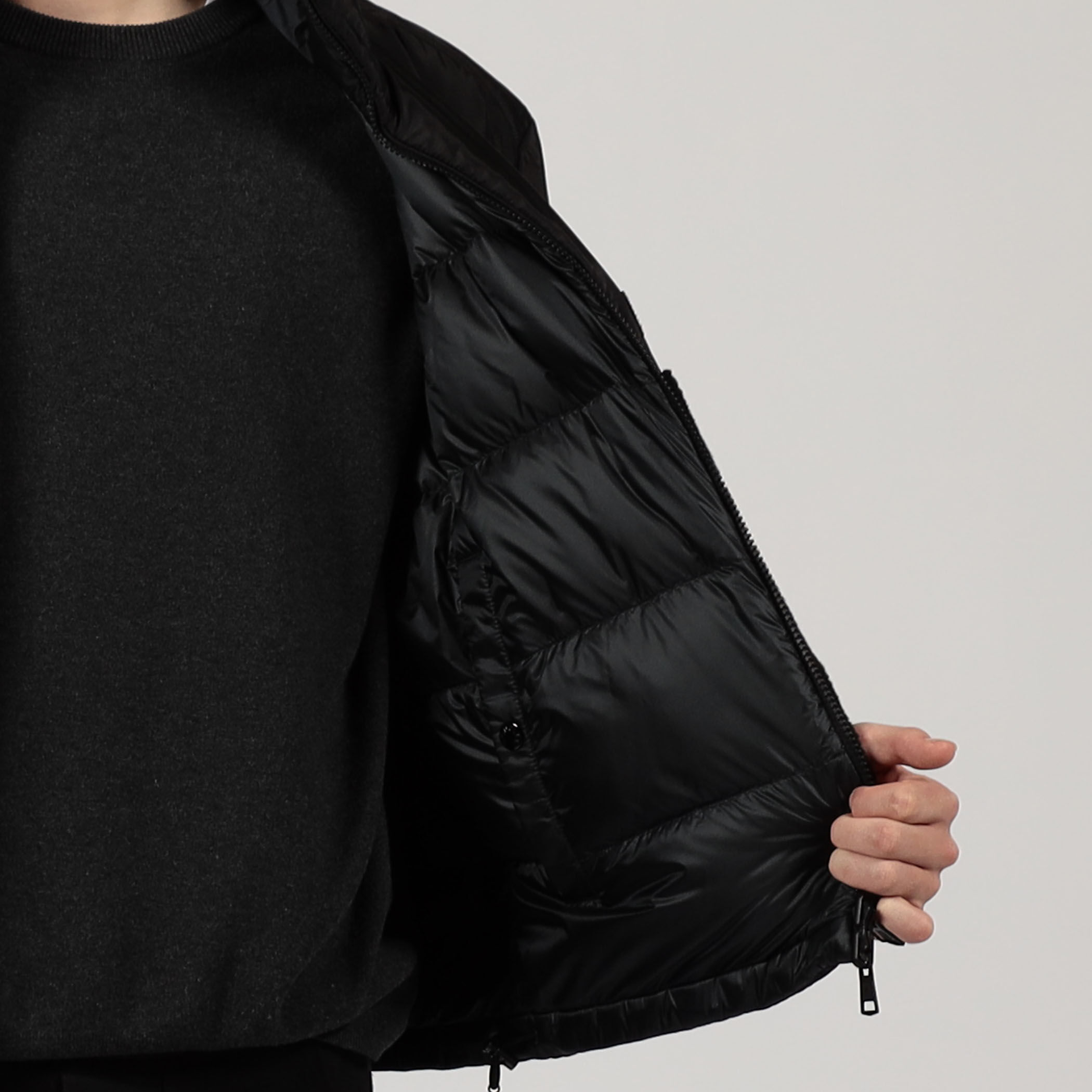 MONCLER VALLORCH JACKET ナイロン ダウンジャケット