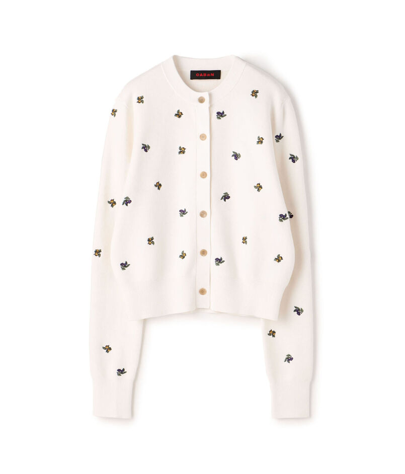 ■CABaN コットンカシミヤ エンブロイダリークルーネックカーディガン