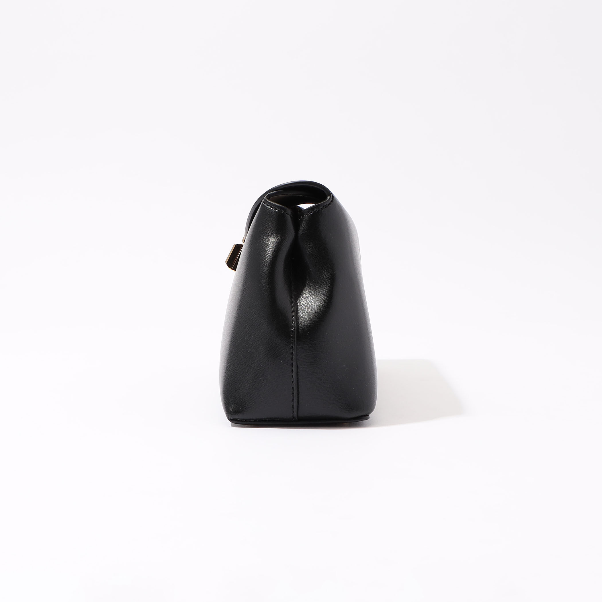 TOTEME T-lock Clutch バッグ｜トゥモローランド 公式サイト