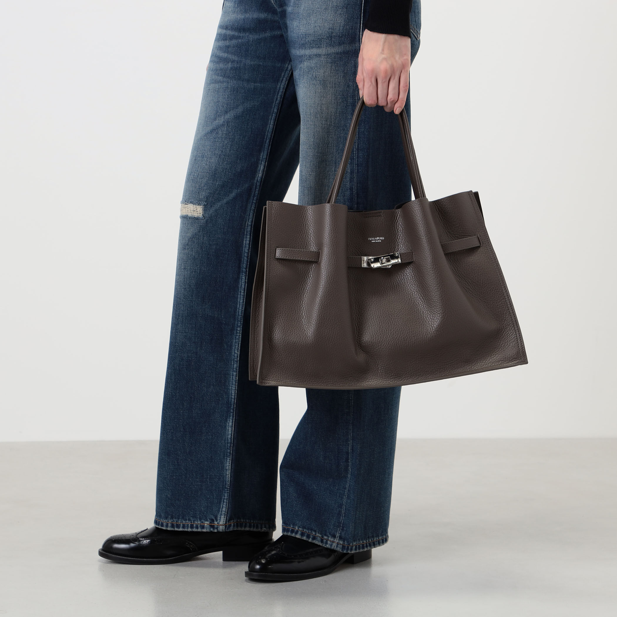 VIOLAd'ORO METAL TOTE レザーバッグ｜トゥモローランド 公式サイト