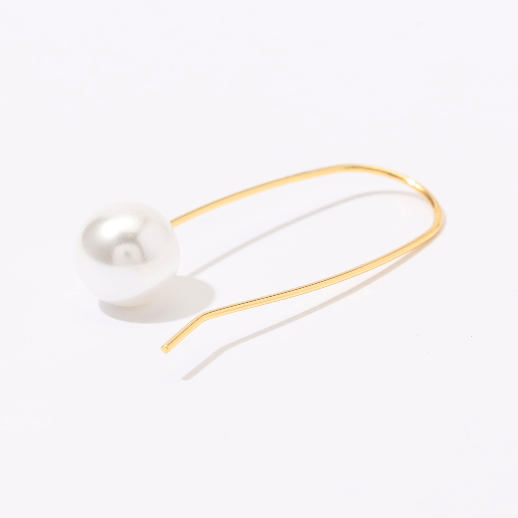 別注】Kenneth Jay Lane pearl drop wire ピアス｜トゥモローランド