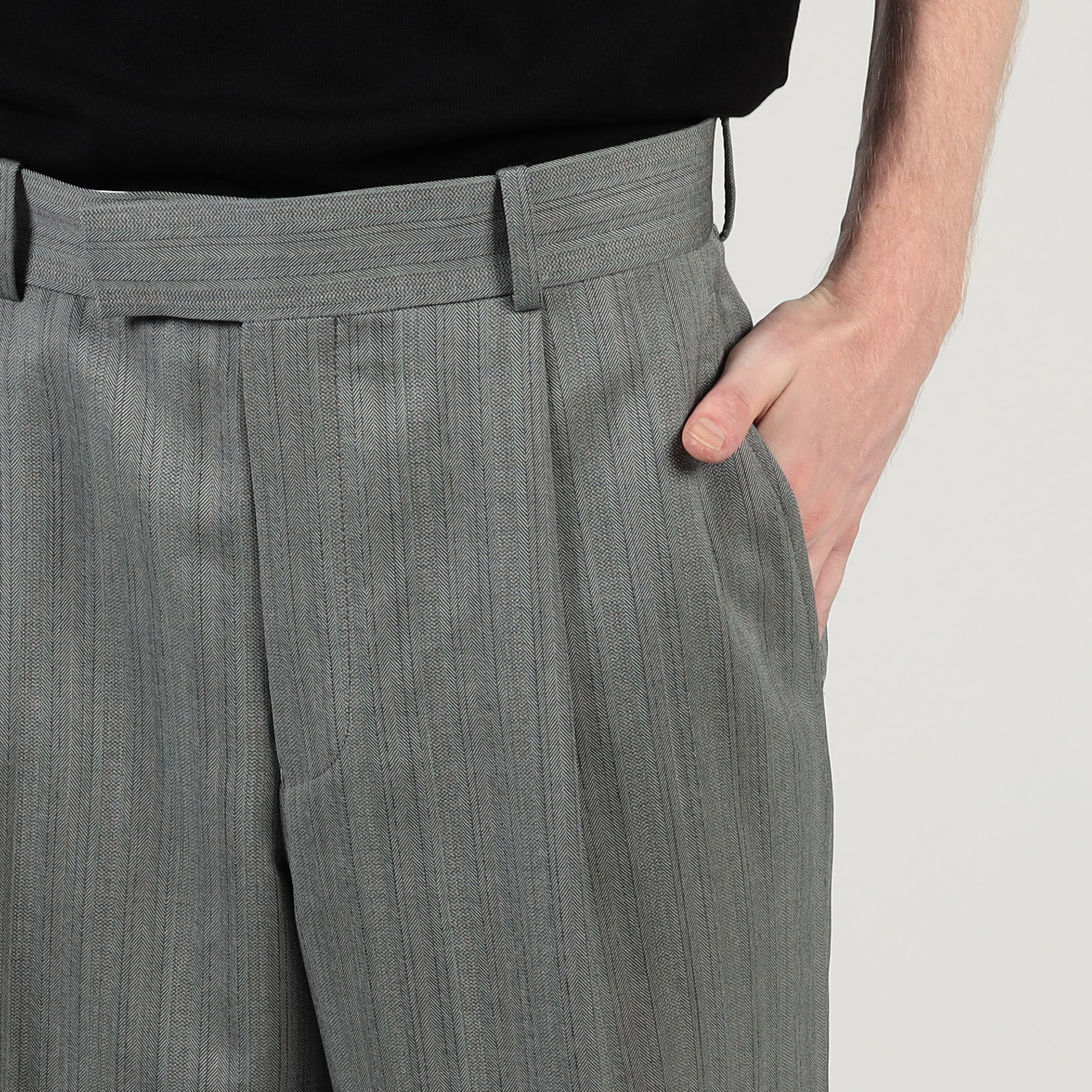 MAATEE&SONS ウールシルクヘリンボーン 1プリーツスラックス