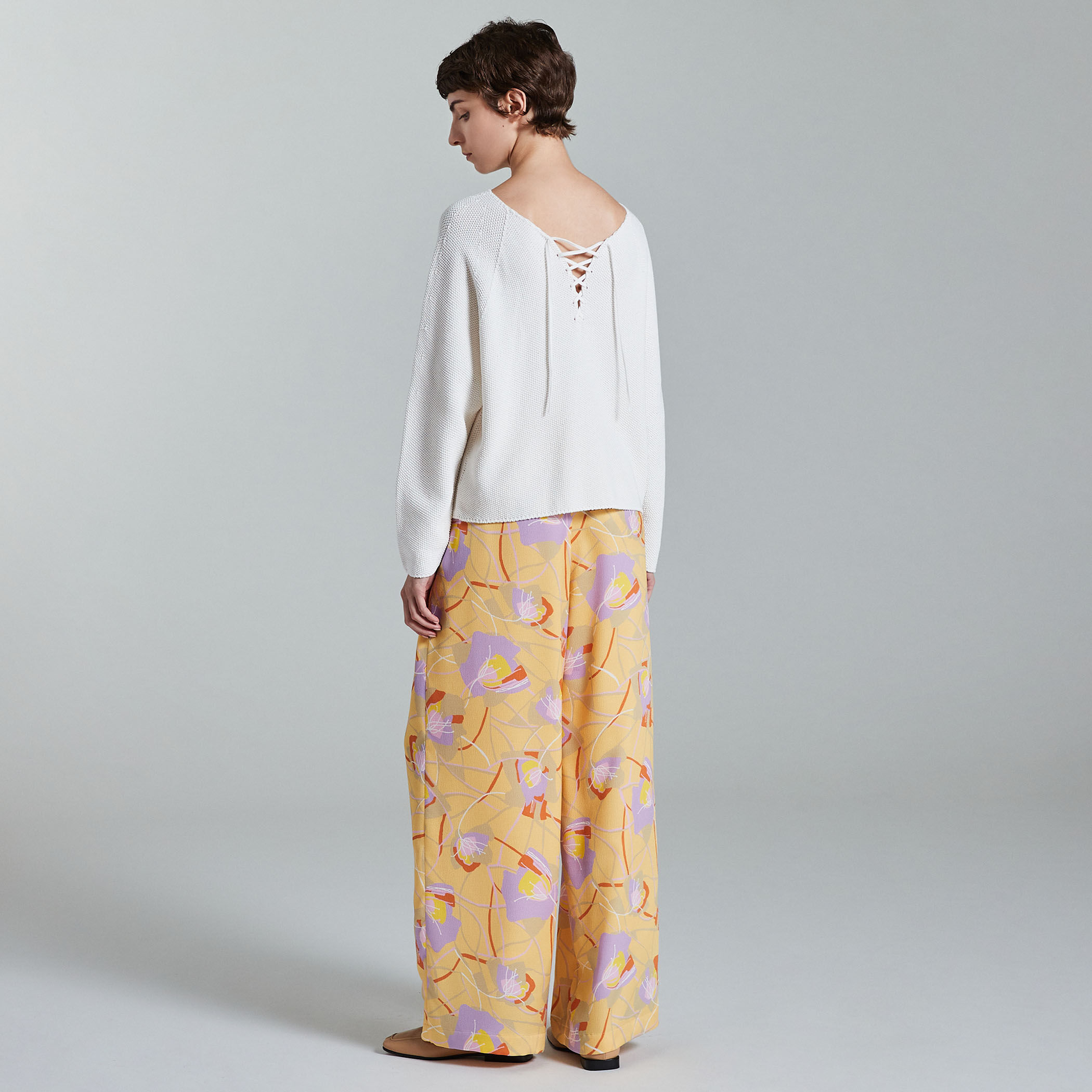 アイヴィーフラワープリント フロントタックワイドパンツ