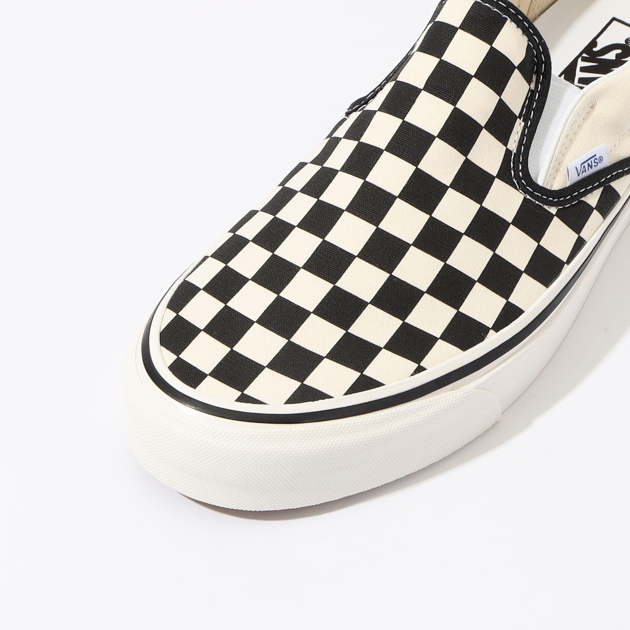 Classic tumble slip top on vans