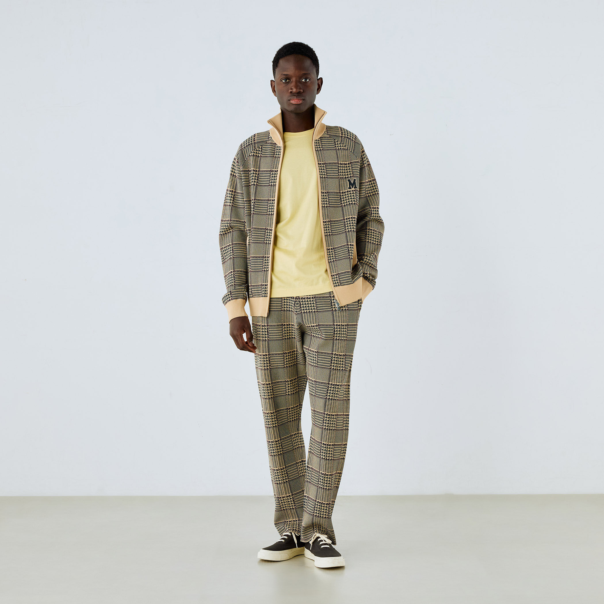 レーヨンポリエステルダブルジャガード ジップアップブルゾン