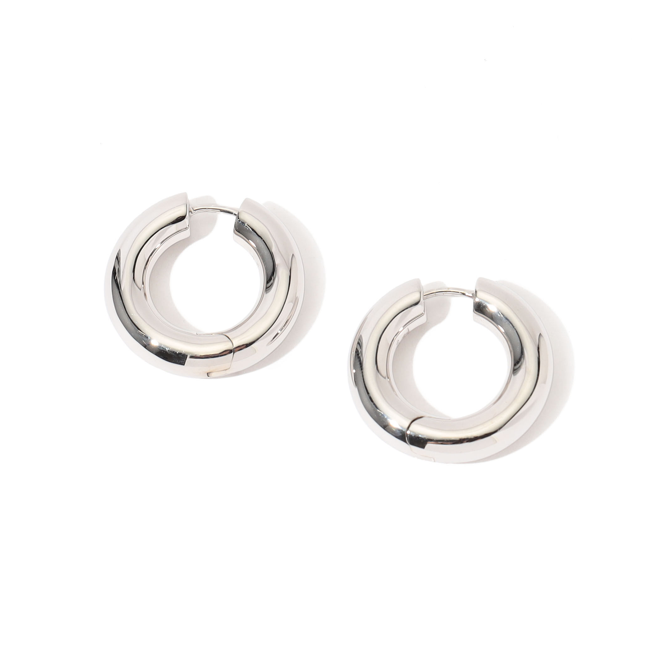 TOMWOOD (トムウッド)フープピアス 楽天市場】TOM WOOD トムウッド Chunky Hoops Medium Earrings