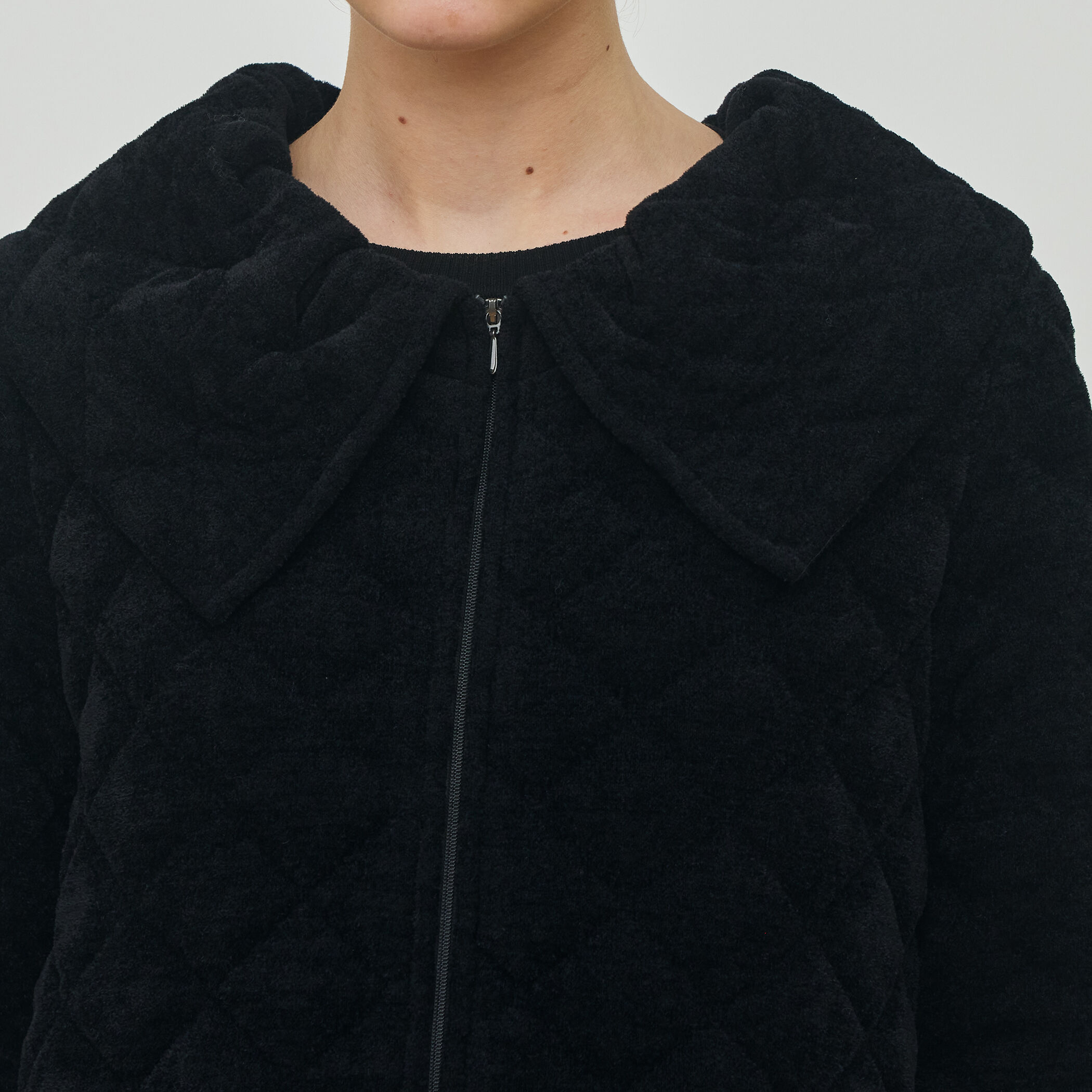 キルティングベロアニット ビックカラーコート｜トゥモローランド 公式通販