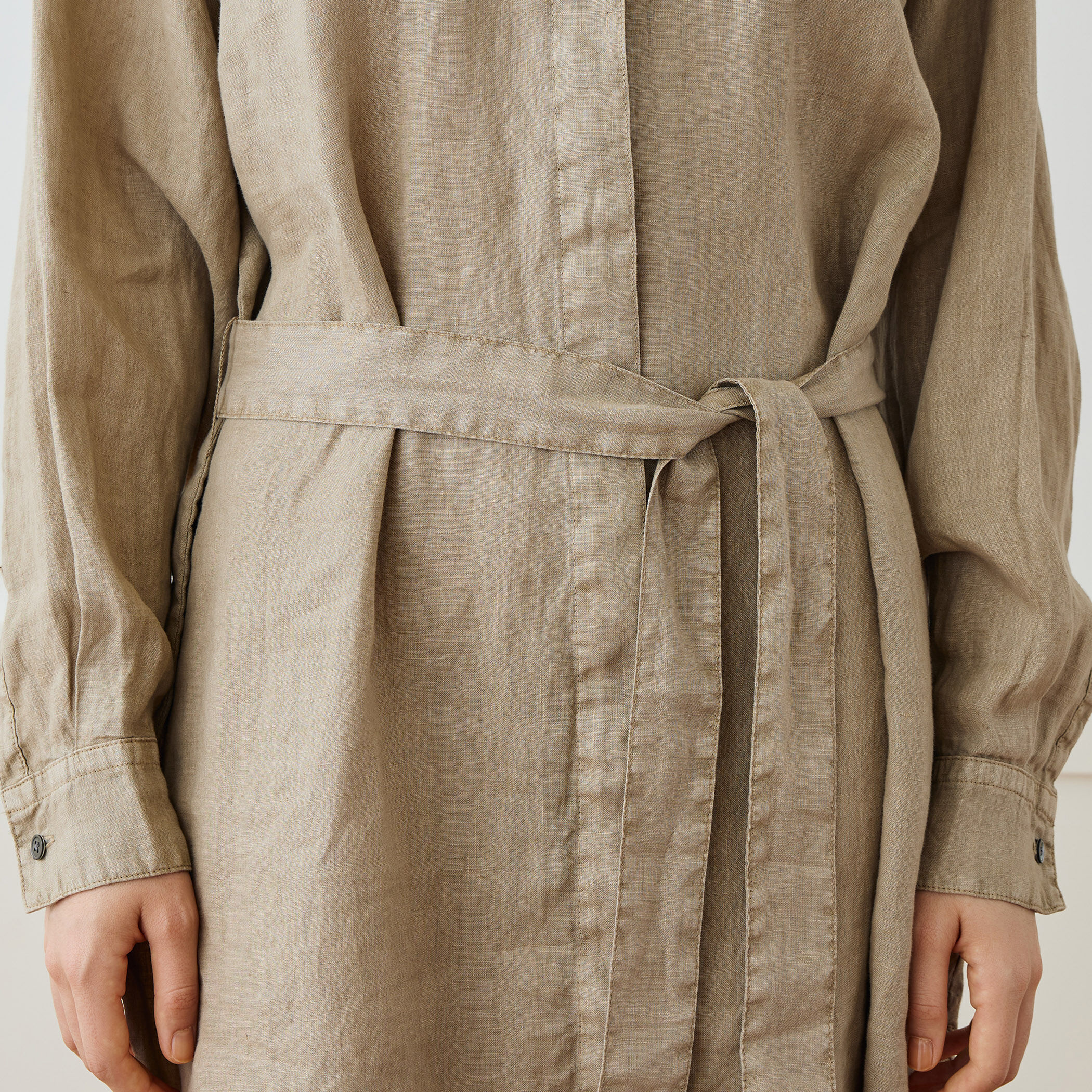 ライトウェイトリネン シャツワンピース WKO6965｜トゥモローランド