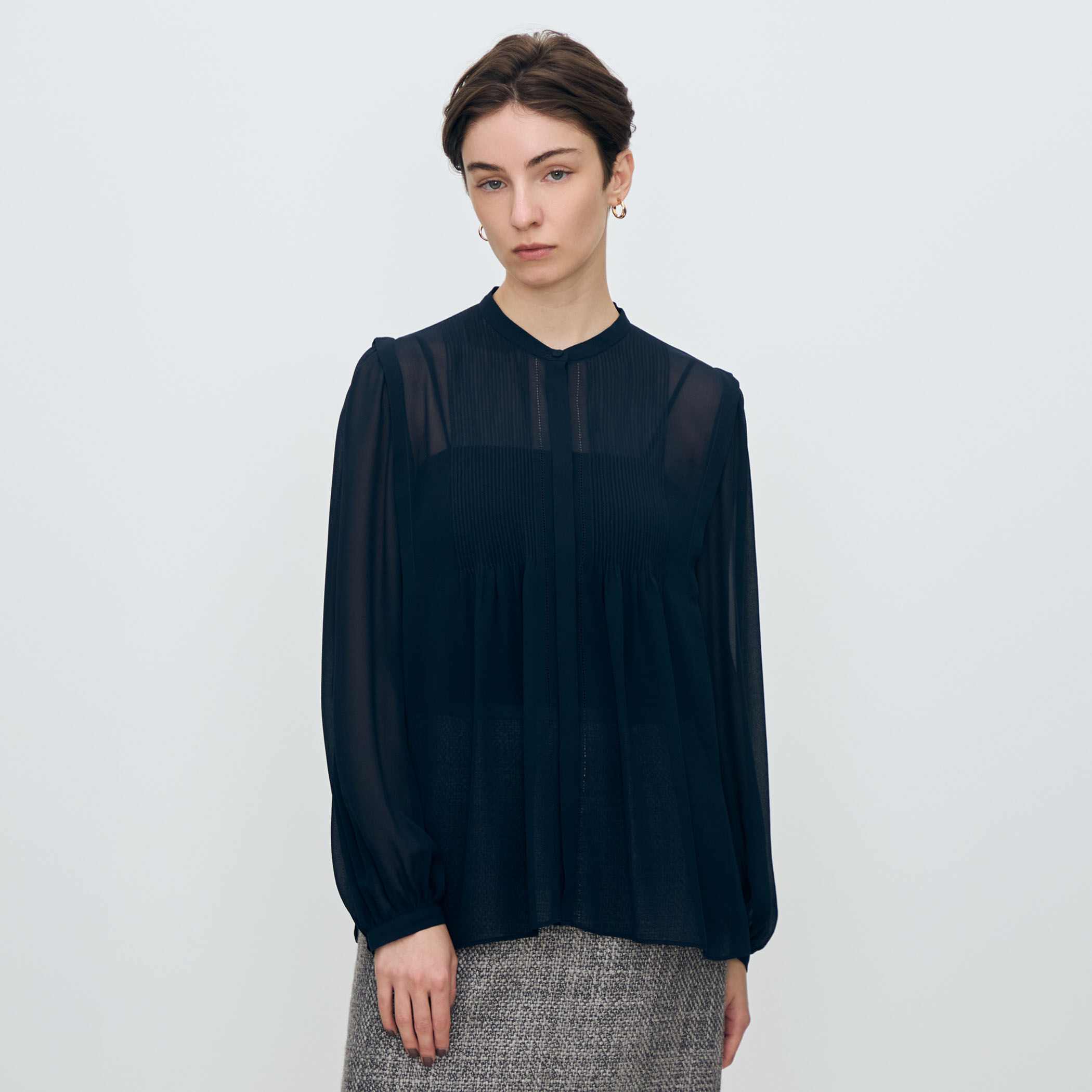 シルクシフォン ピンタックブラウス｜トゥモローランド 公式通販