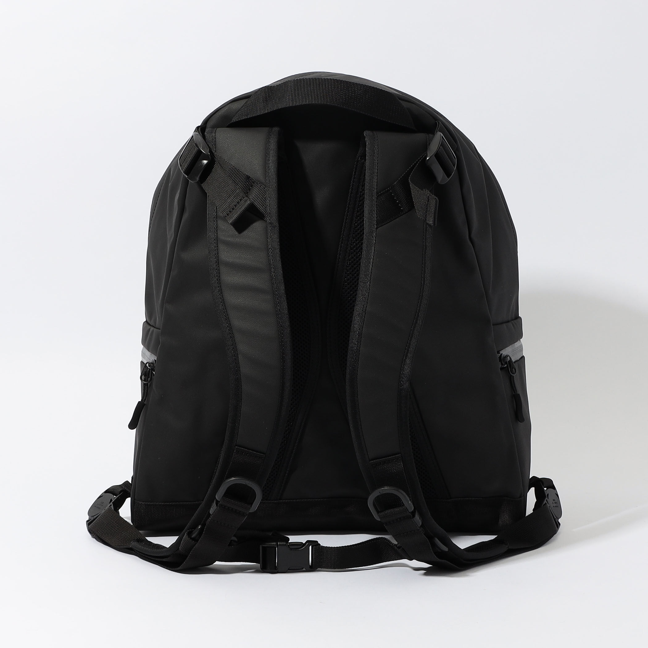 別注】bagjack×Edition DAYPACK S HIGHGROSSY｜トゥモローランド