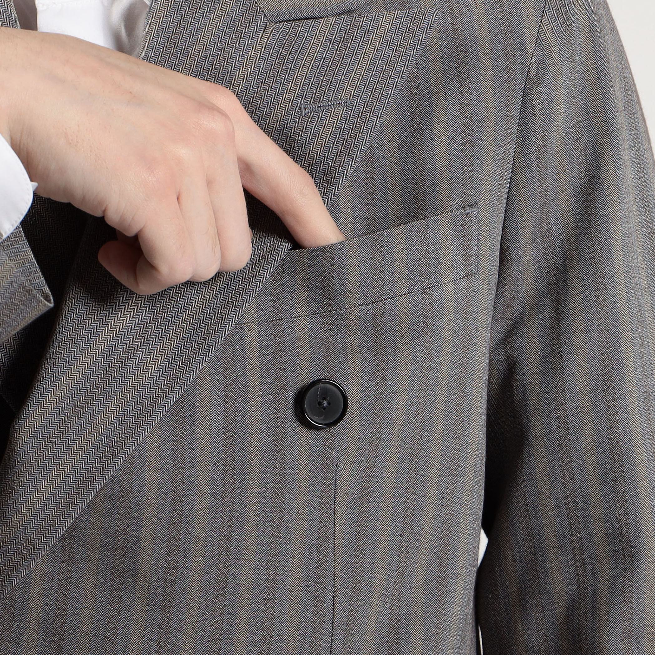 近年 トゥモローランド ヘリンボーンテーラードジャケット アルパカ混 シルク混 アルパカヘリンボーン カラーレスジャケット｜トゥモローランド 公式通販