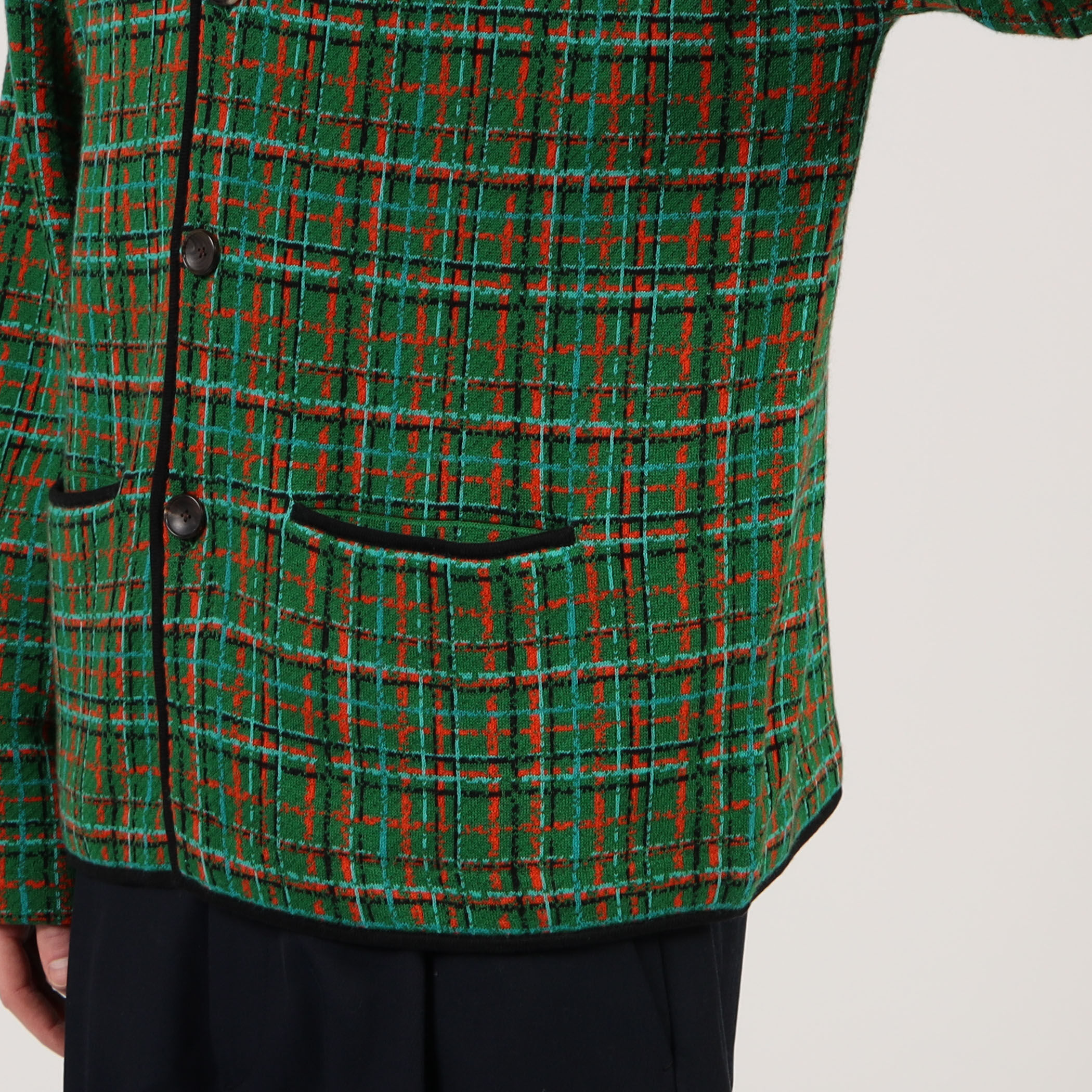 □CABaN コットンカシミヤ チェックジャカードVネック