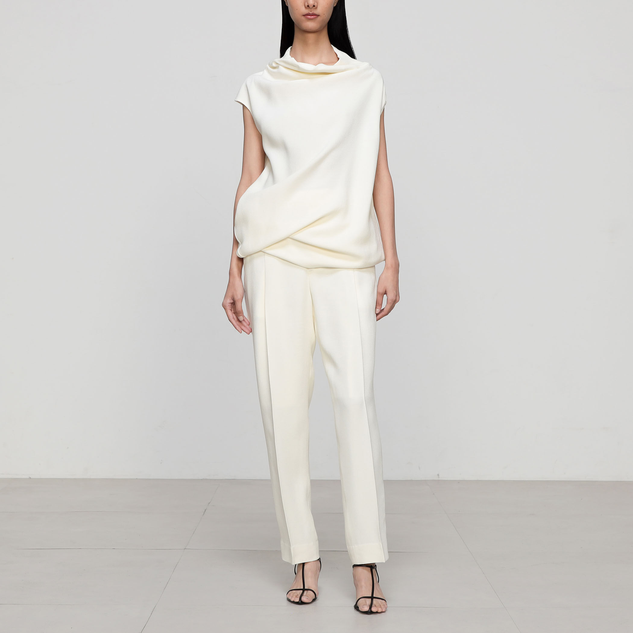 レーヨンアムンゼン アシンメトリックタックドレープブラウス