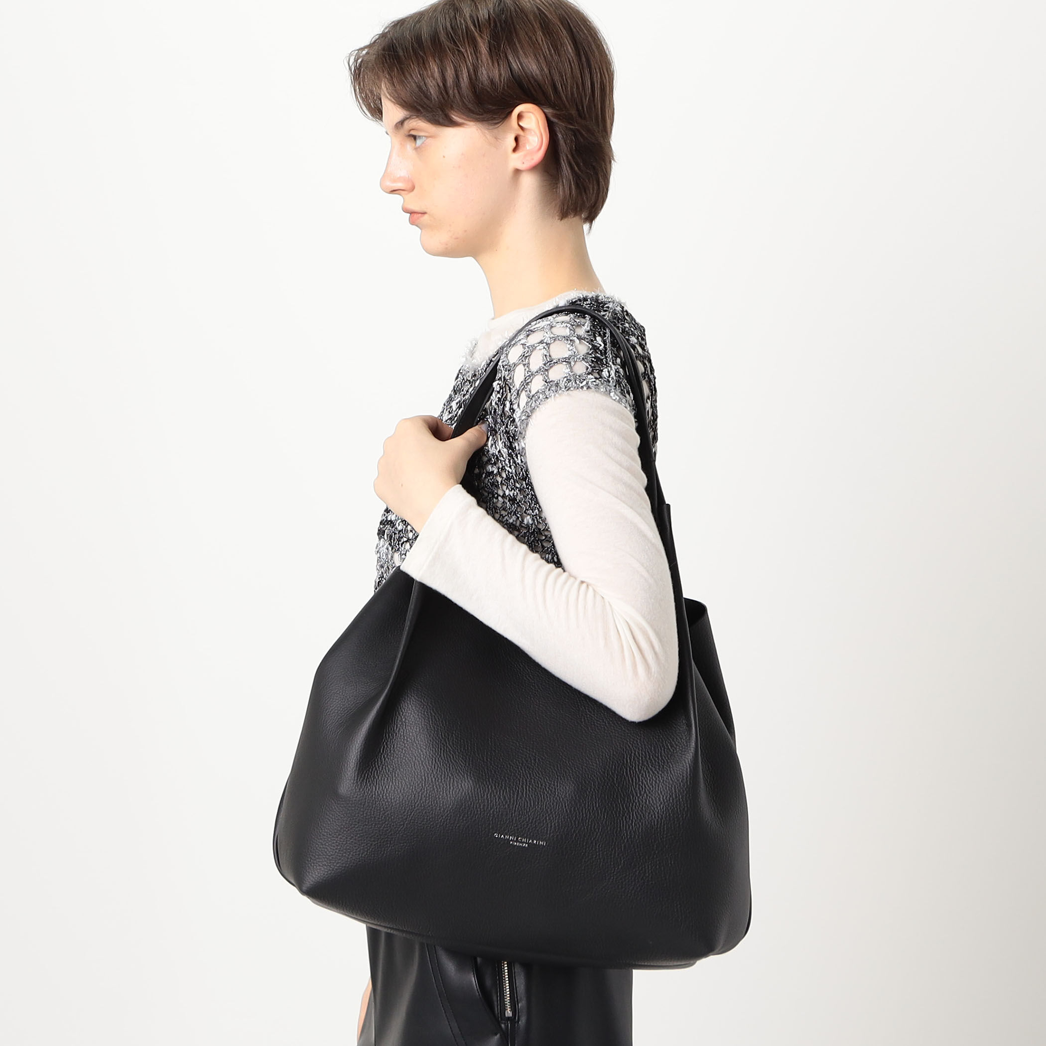GIANNI CHIARINI DUA ショルダーバッグ｜トゥモローランド 公式サイト