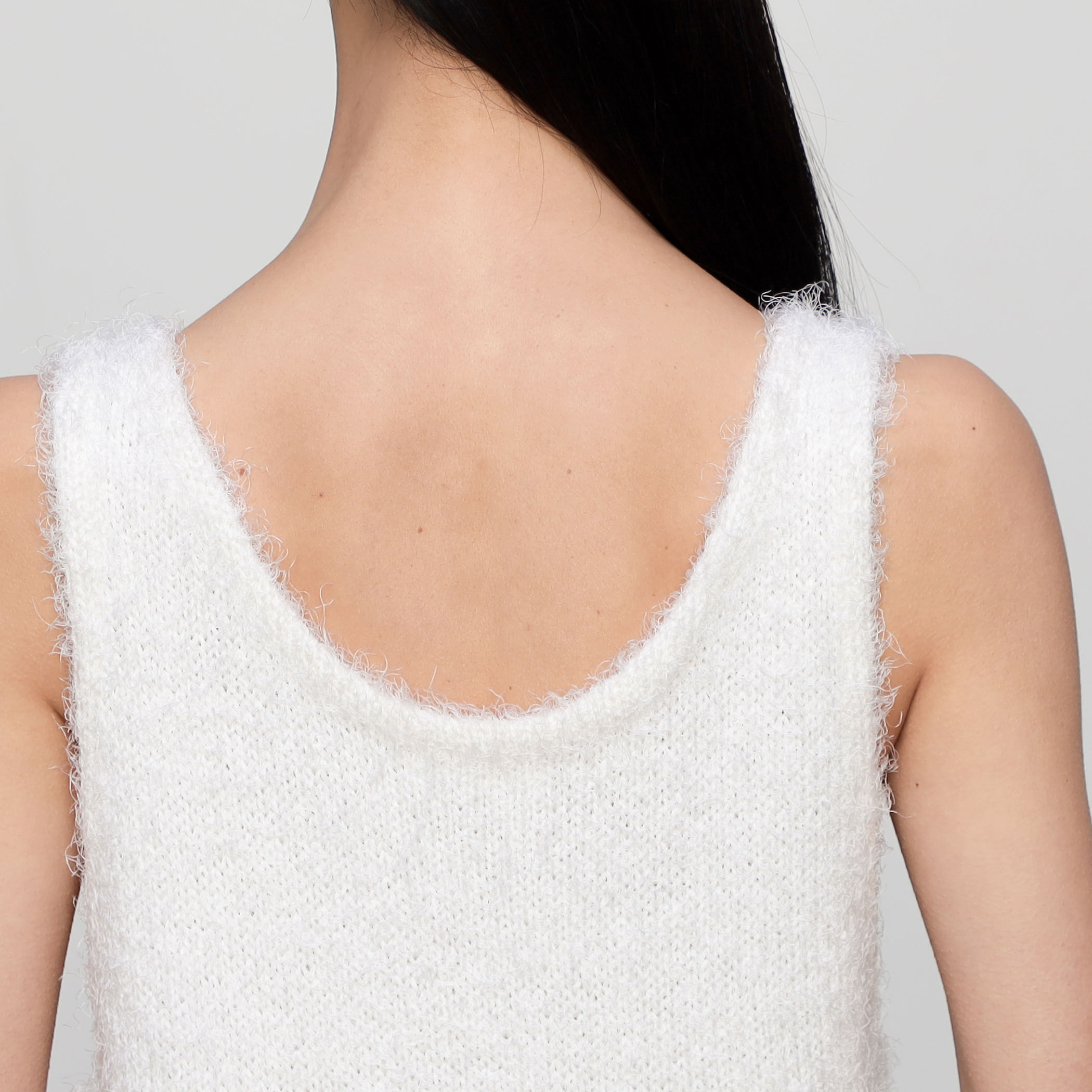 シルクカシミヤヘアリー ノースリーブプルオーバー｜トゥモローランド