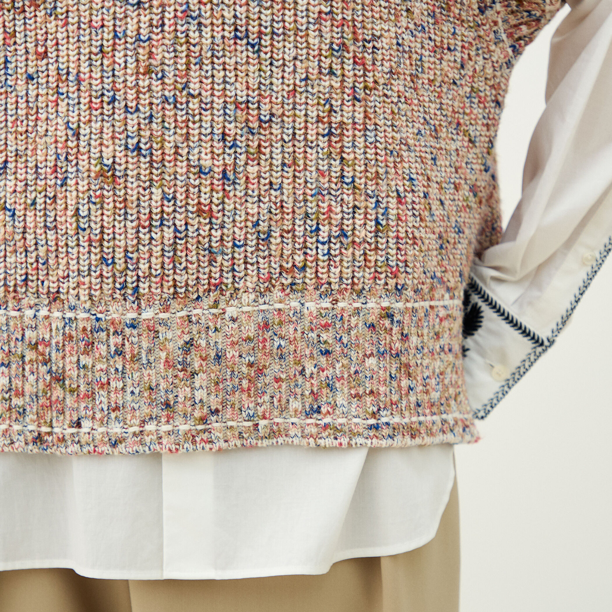 ハイブリットコットンツイーディー Vネックベスト｜トゥモローランド