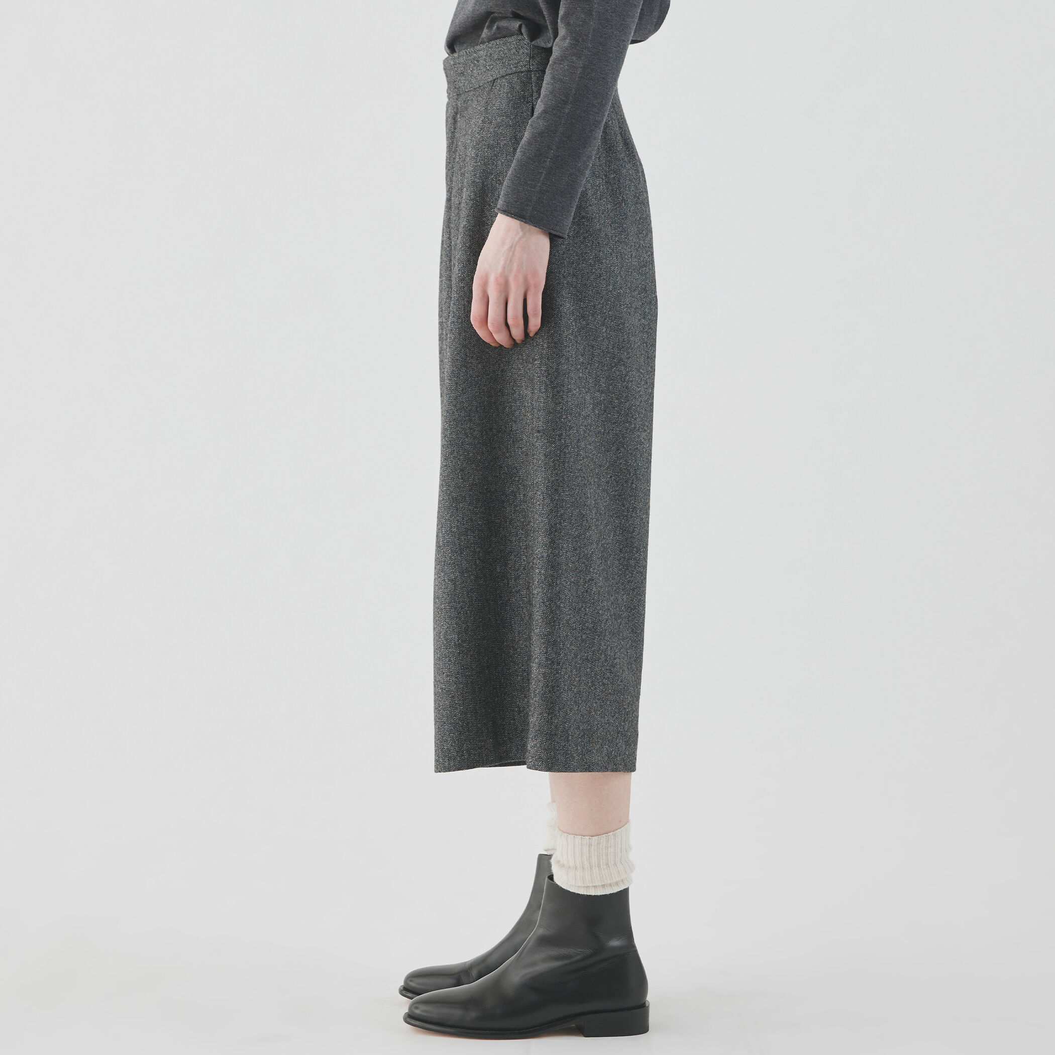 グリジオコットーネ クロップドワイドパンツ｜トゥモローランド 公式通販