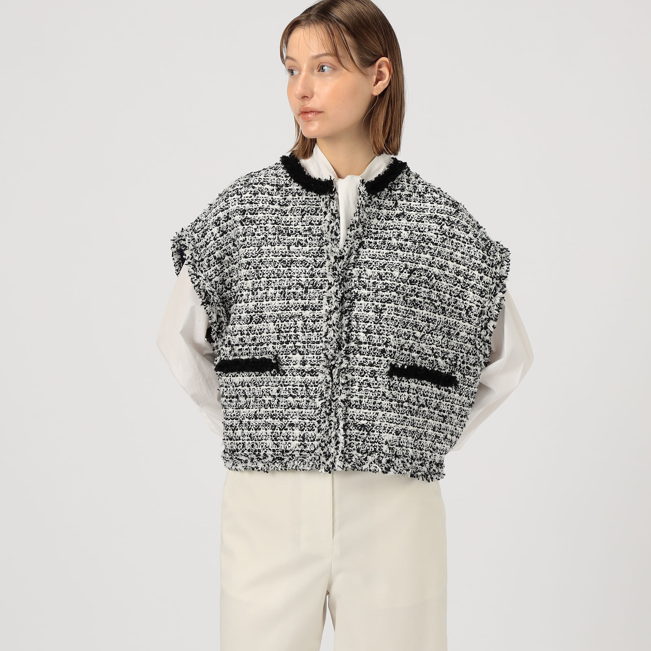 ファンシーツイード スクエアジレ｜トゥモローランド 公式通販