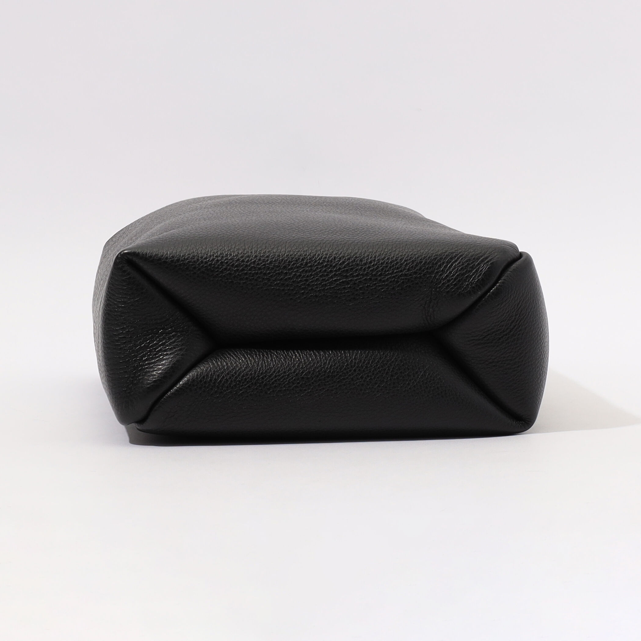 Aeta SHOULDER:S｜トゥモローランド 公式サイト