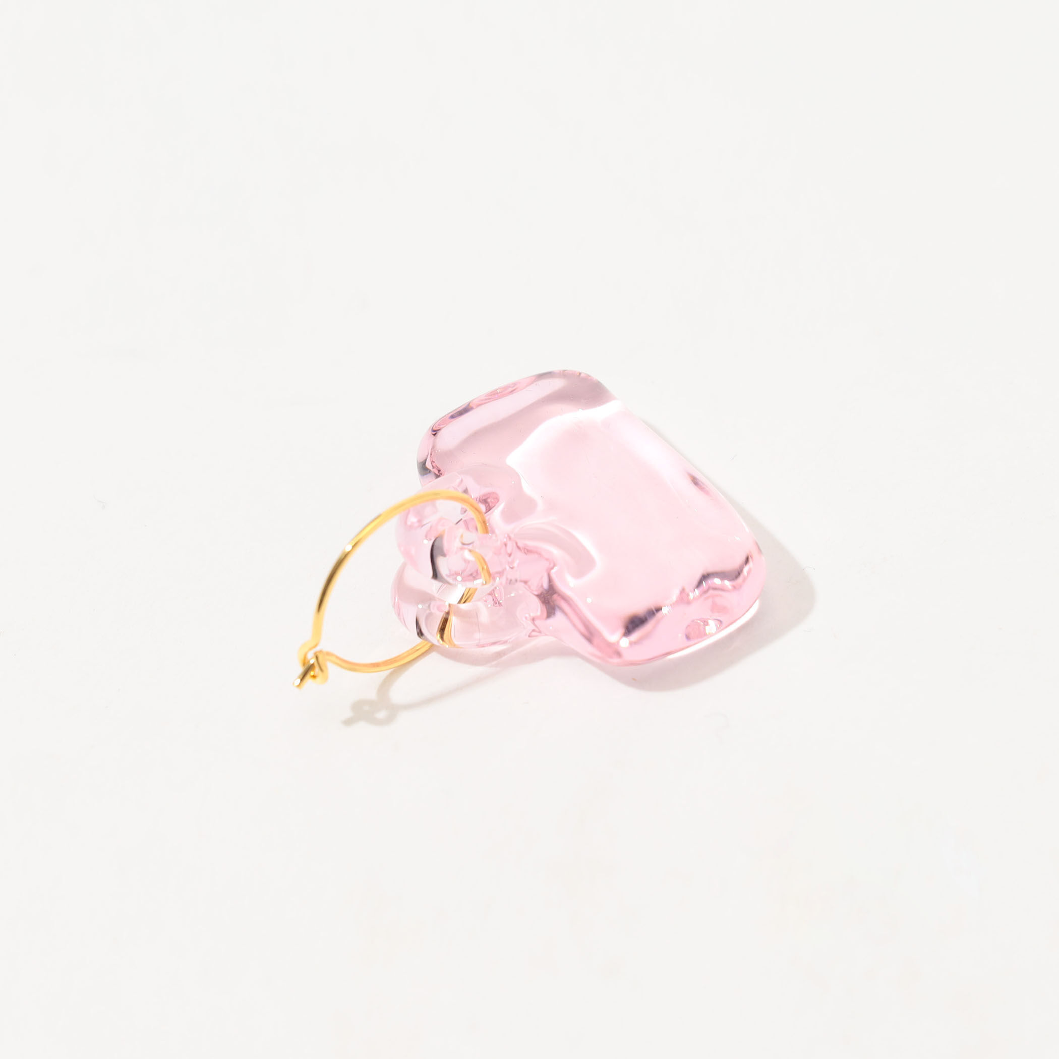 LEVENS JEWELS HANDBAG HOOP 片耳ピアス｜トゥモローランド 公式サイト