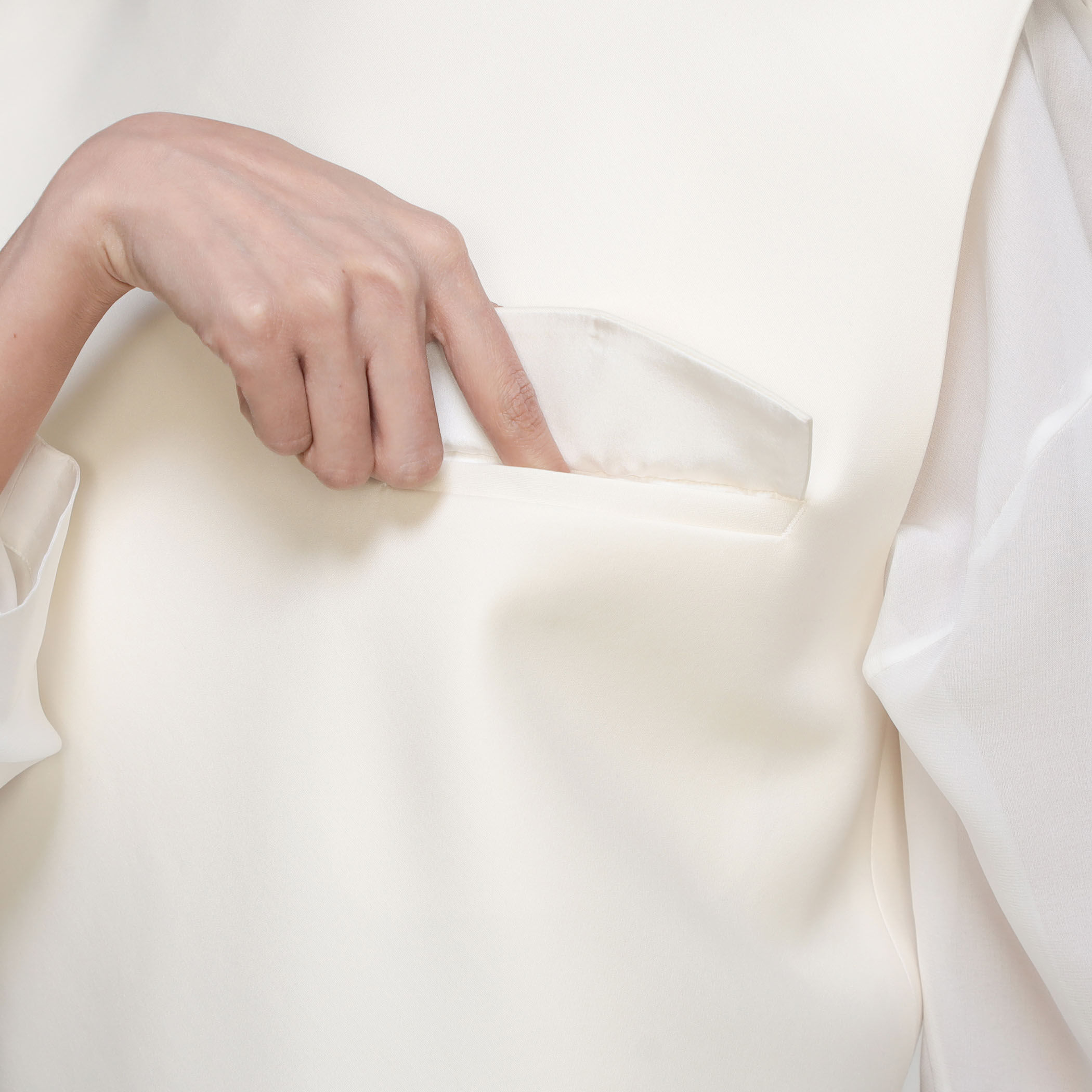 item3de574eeb9ce11efb05e0242ac