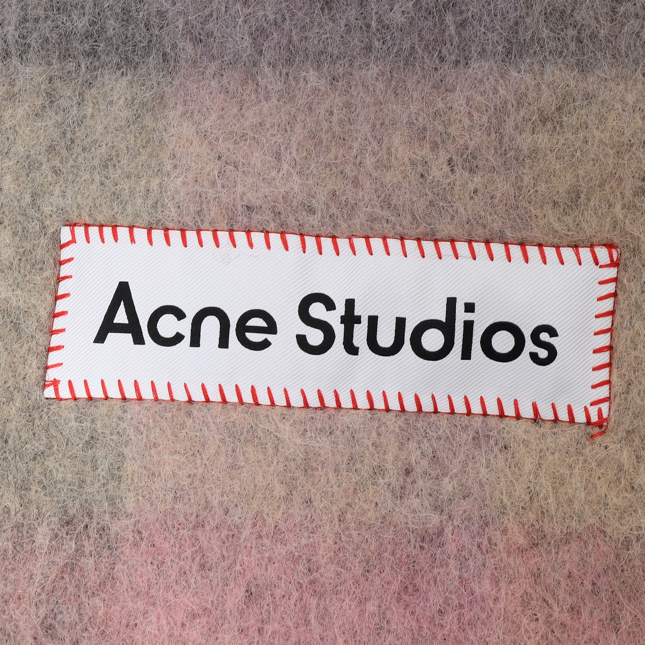 Acne Studios モヘヤチェックスカーフ｜トゥモローランド 公式通販