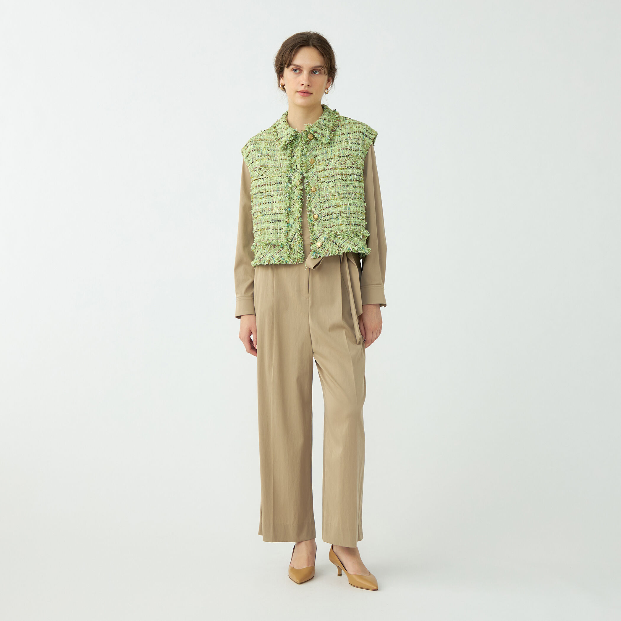 プレリーツイード ステンカラーショートジレ｜トゥモローランド 公式通販