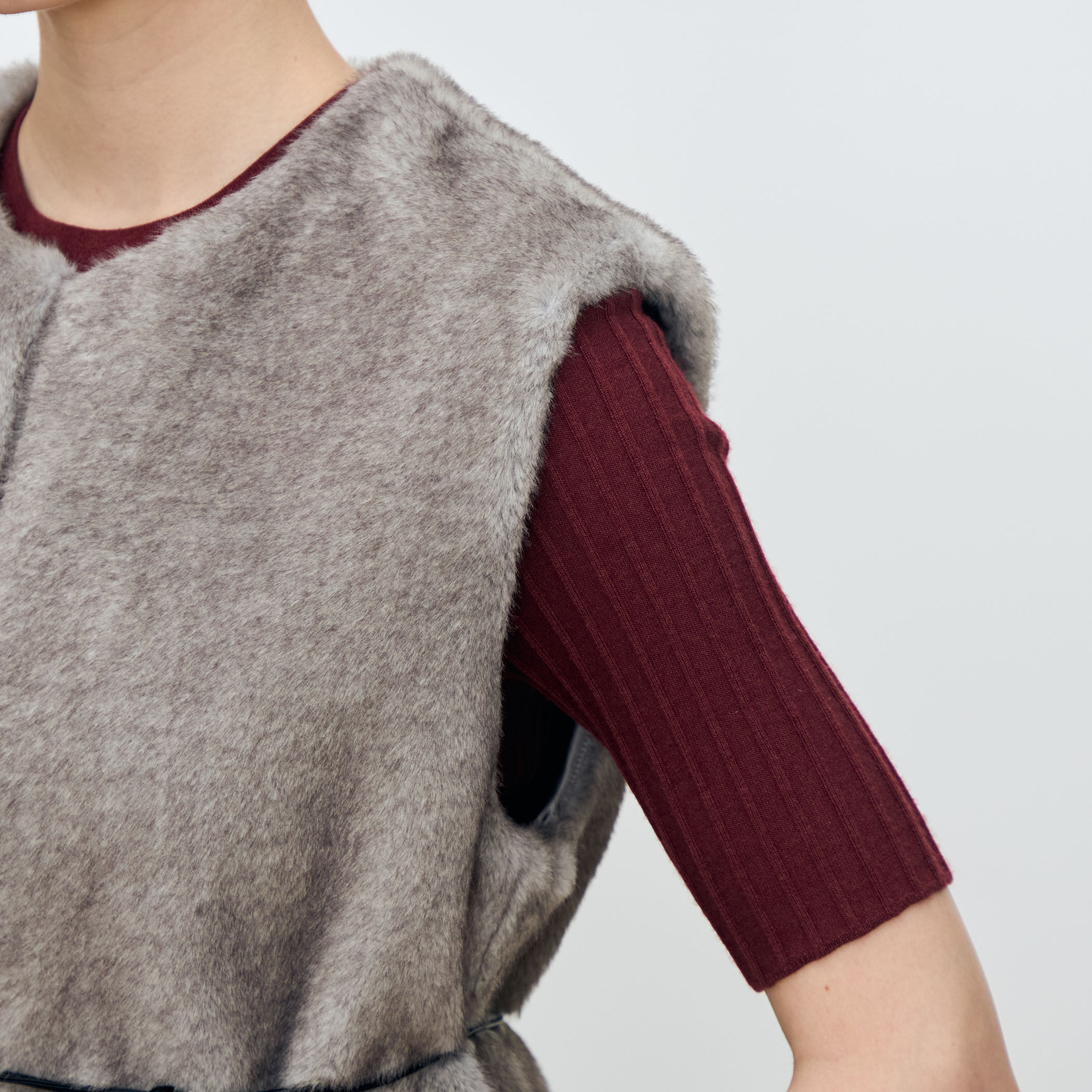 フェイクミンク ベルテッドジレ｜トゥモローランド 公式通販