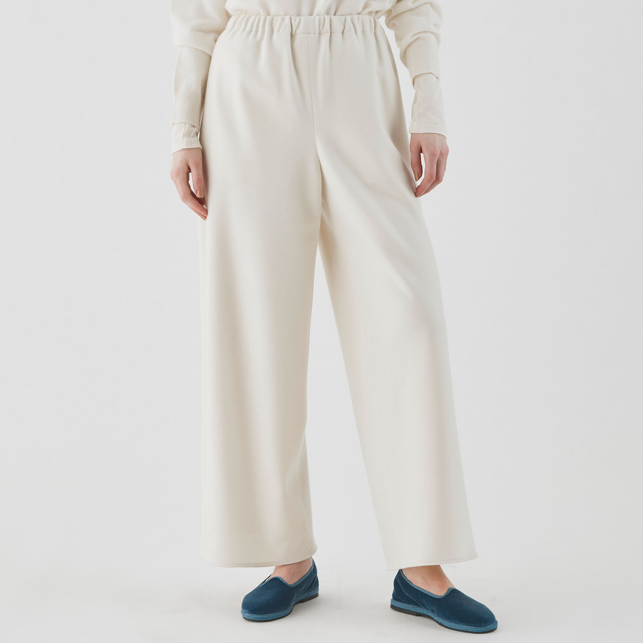 ホワイトフランネル イージーワイドパンツ｜トゥモローランド 公式通販