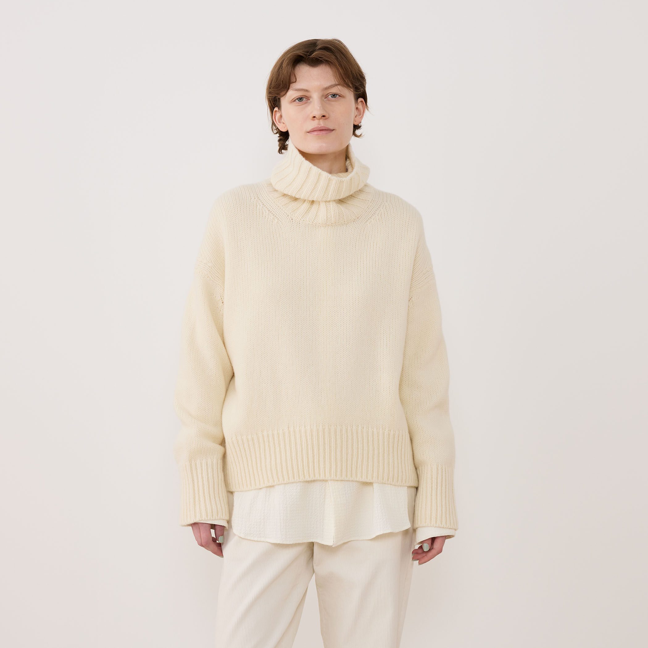 ファインウール タートルネックプルオーバー｜トゥモローランド