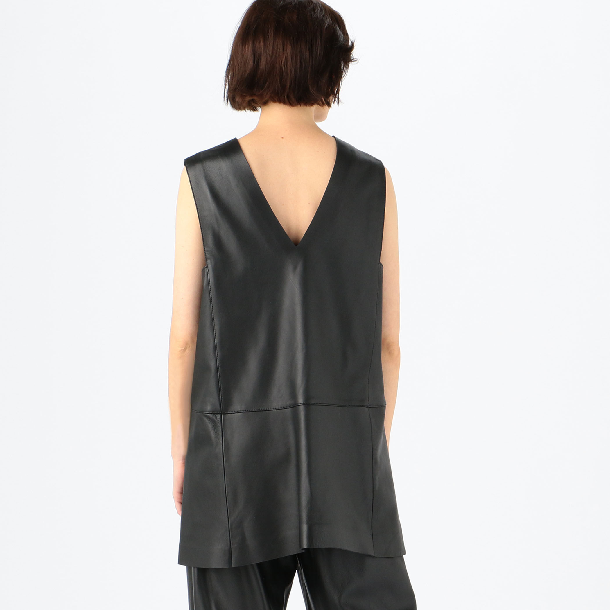 ソフトシープレザー ベストチュニック｜トゥモローランド 公式通販