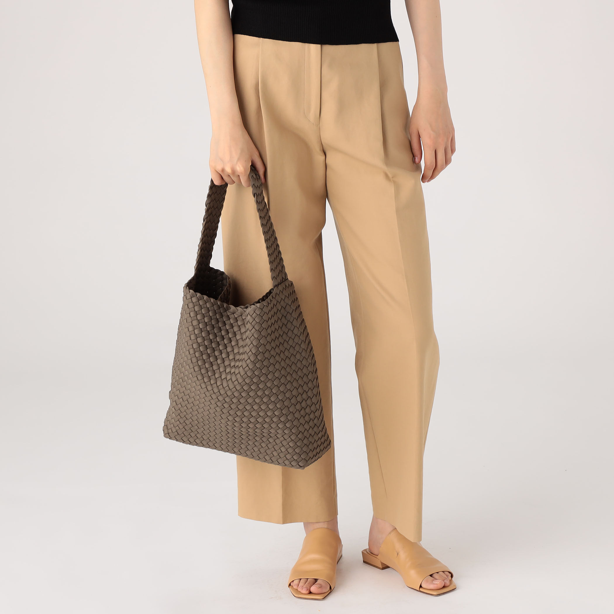 NAGHEDI Nomad Hobo ショルダーバッグ｜トゥモローランド 公式通販
