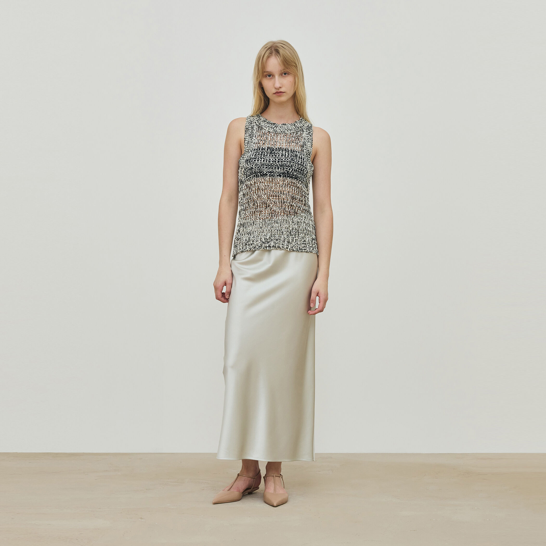 シルクストレッチサテン エラスティックストレートスカート