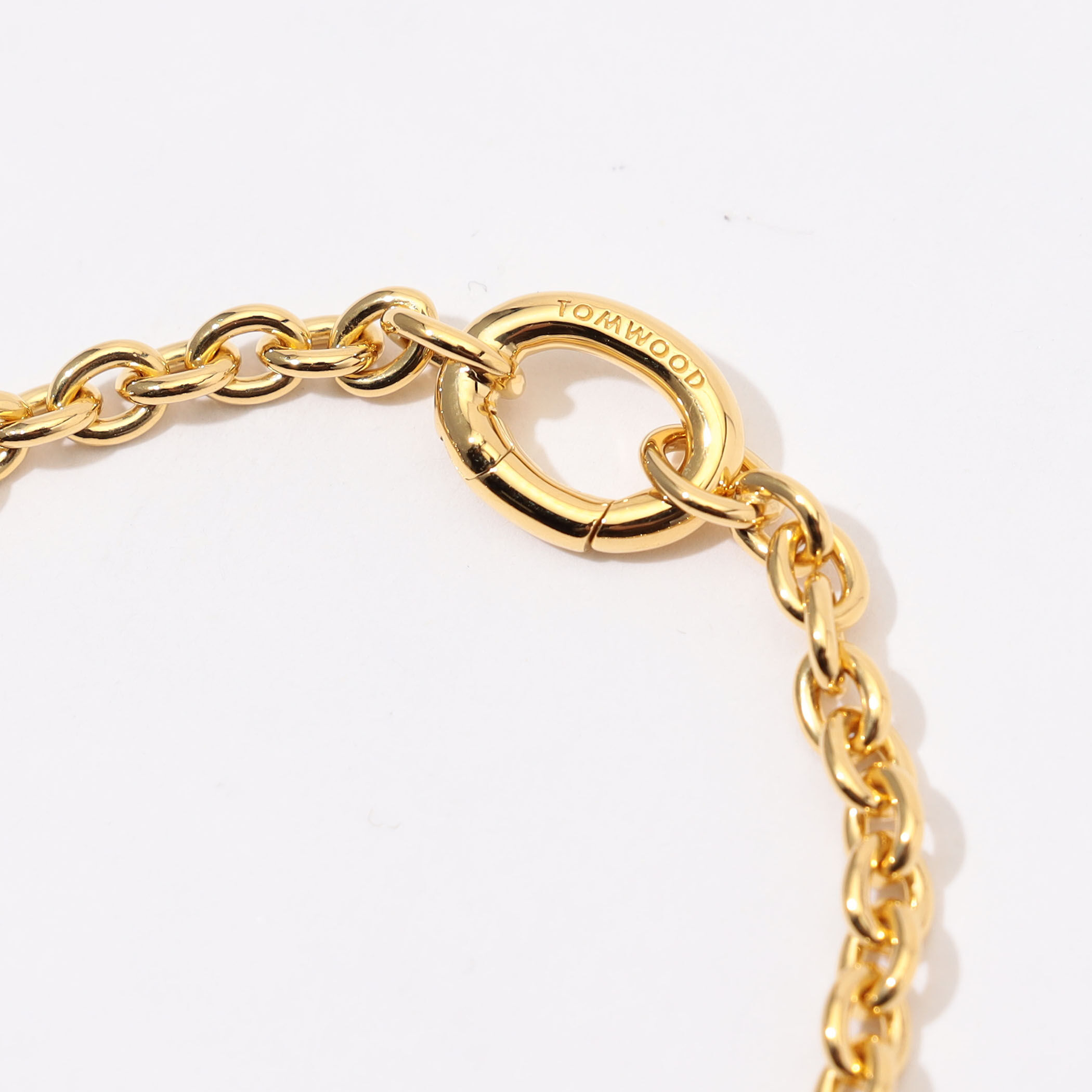 TOM WOOD Ada Bracelet Slim Gold｜トゥモローランド 公式サイト
