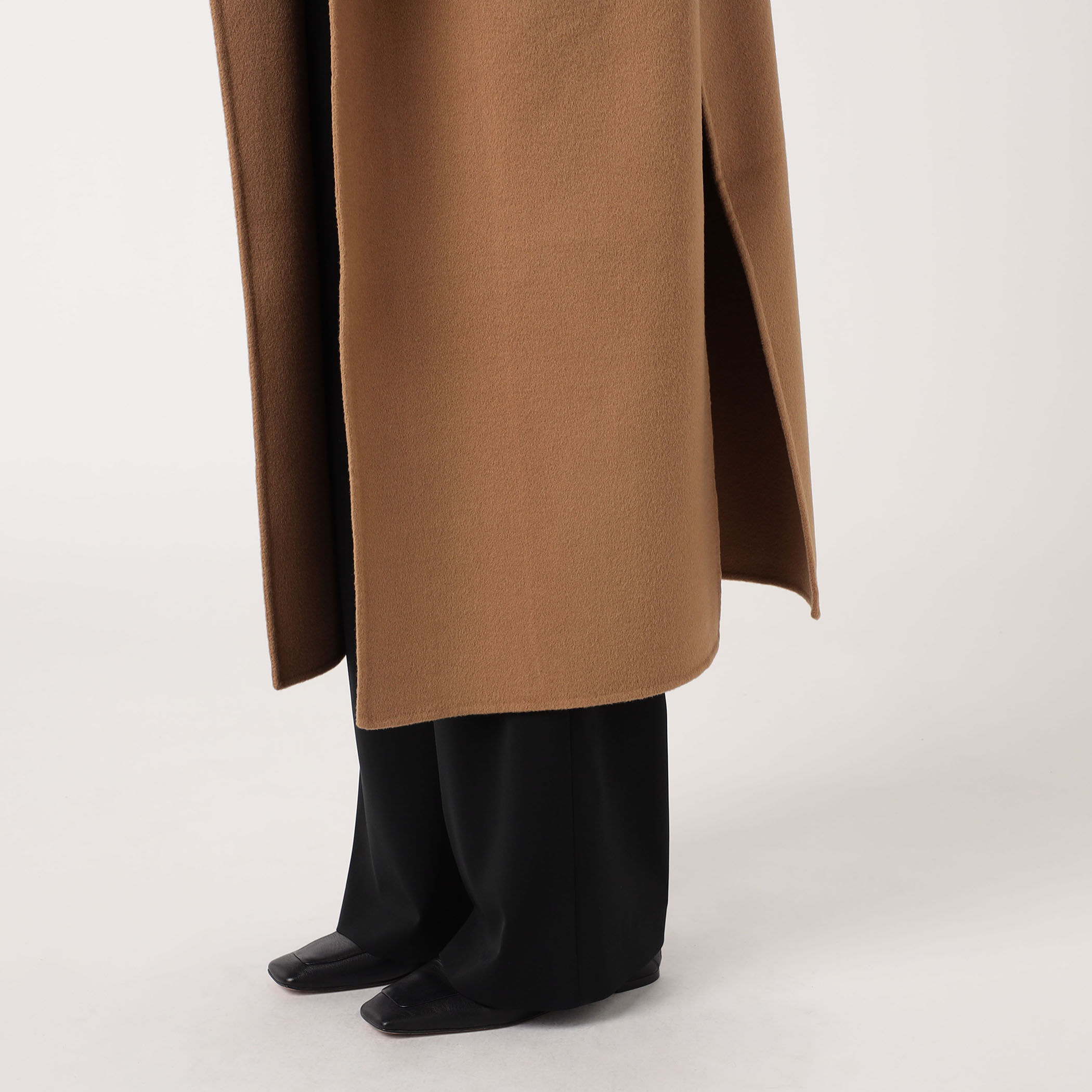 TOTEME Signeture Coat｜トゥモローランド 公式通販