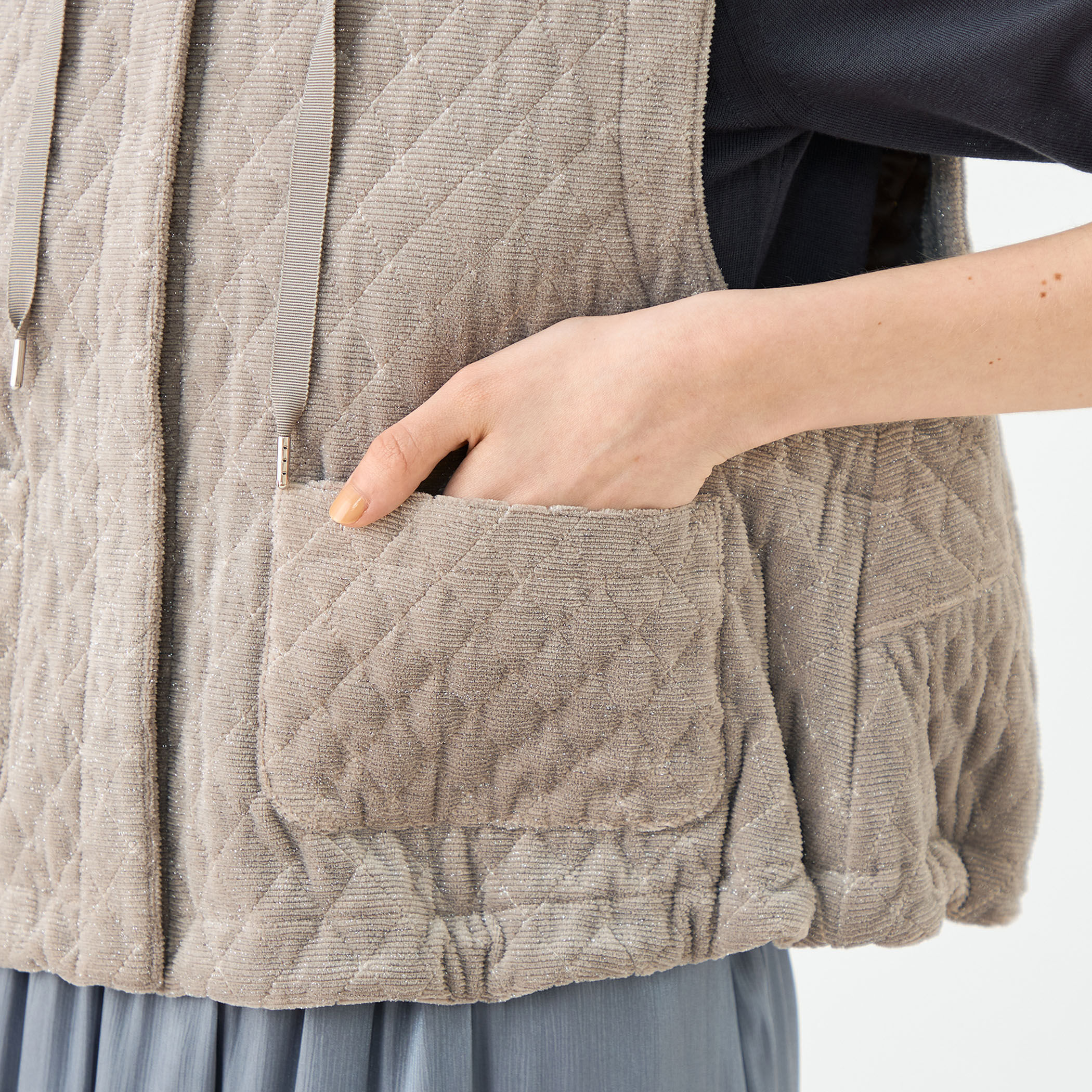 トゥモローランドballseyBallsey ボアベスト トゥモローランドballseyBallsey ボアベスト