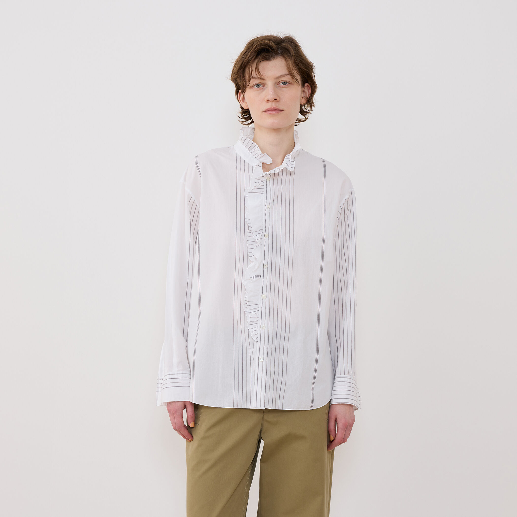 コットンサッカー フリルカラーシャツ｜トゥモローランド 公式通販