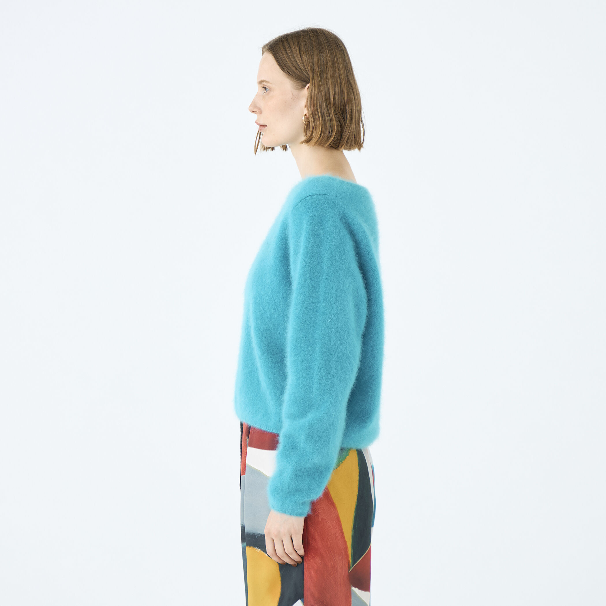 フラッフィーヤーン Vネックプルオーバー｜トゥモローランド 公式通販