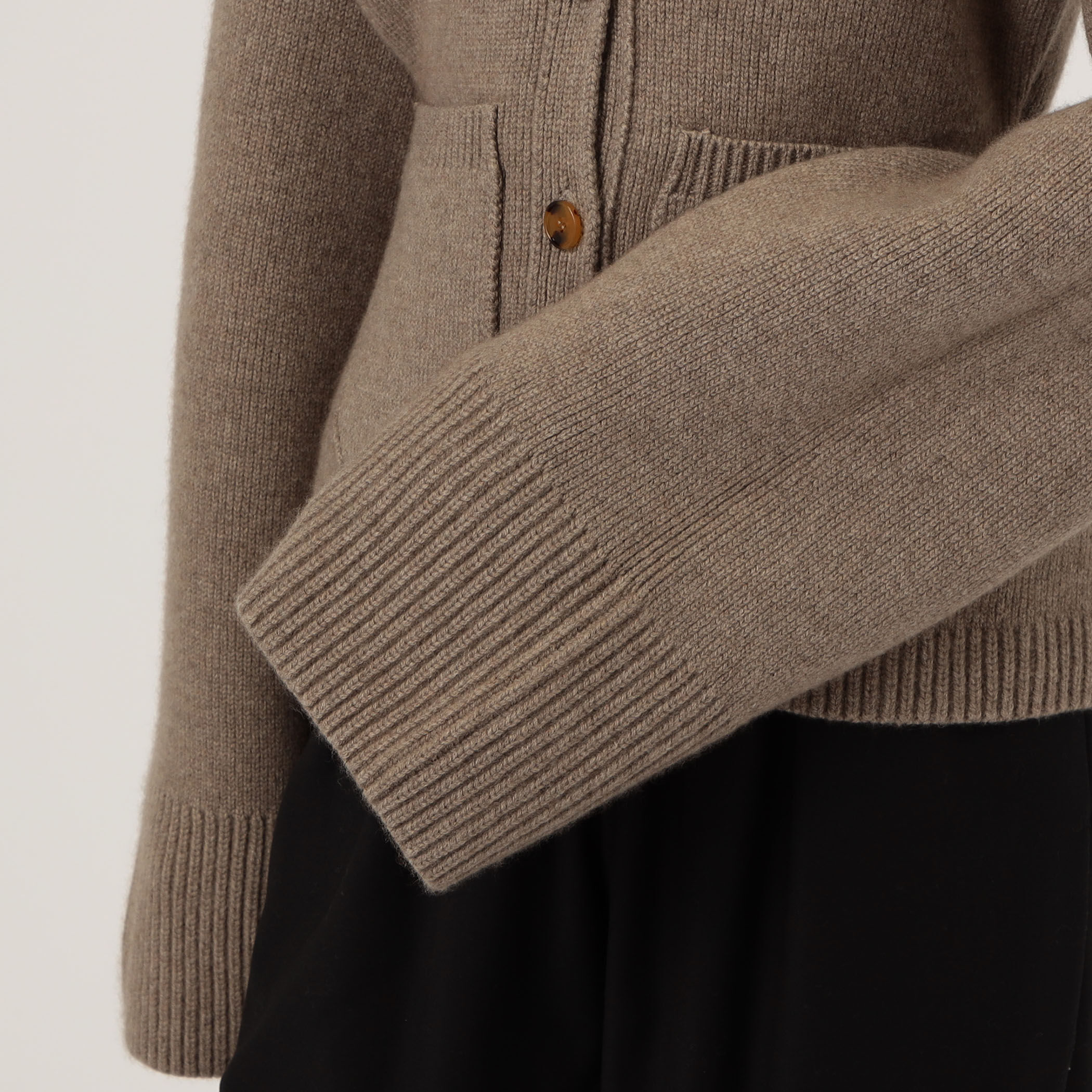 KHAITE SCARLET CARDIGAN｜トゥモローランド 公式サイト
