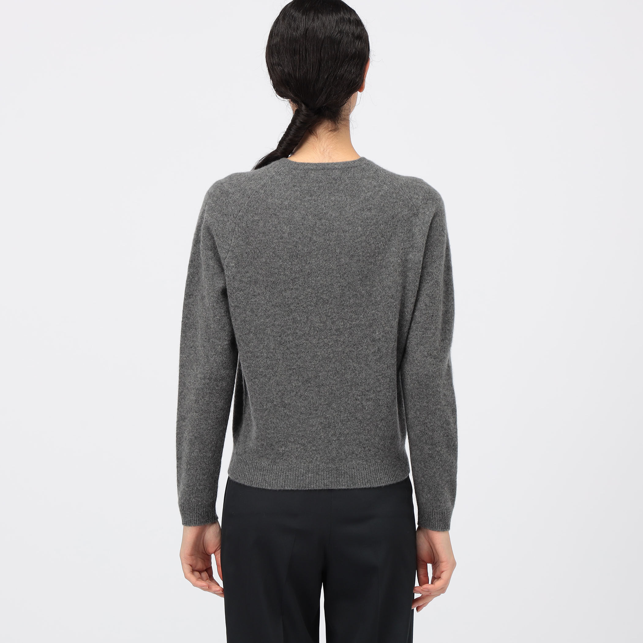 ウルトラファインウール クルーネックプルオーバー｜トゥモローランド