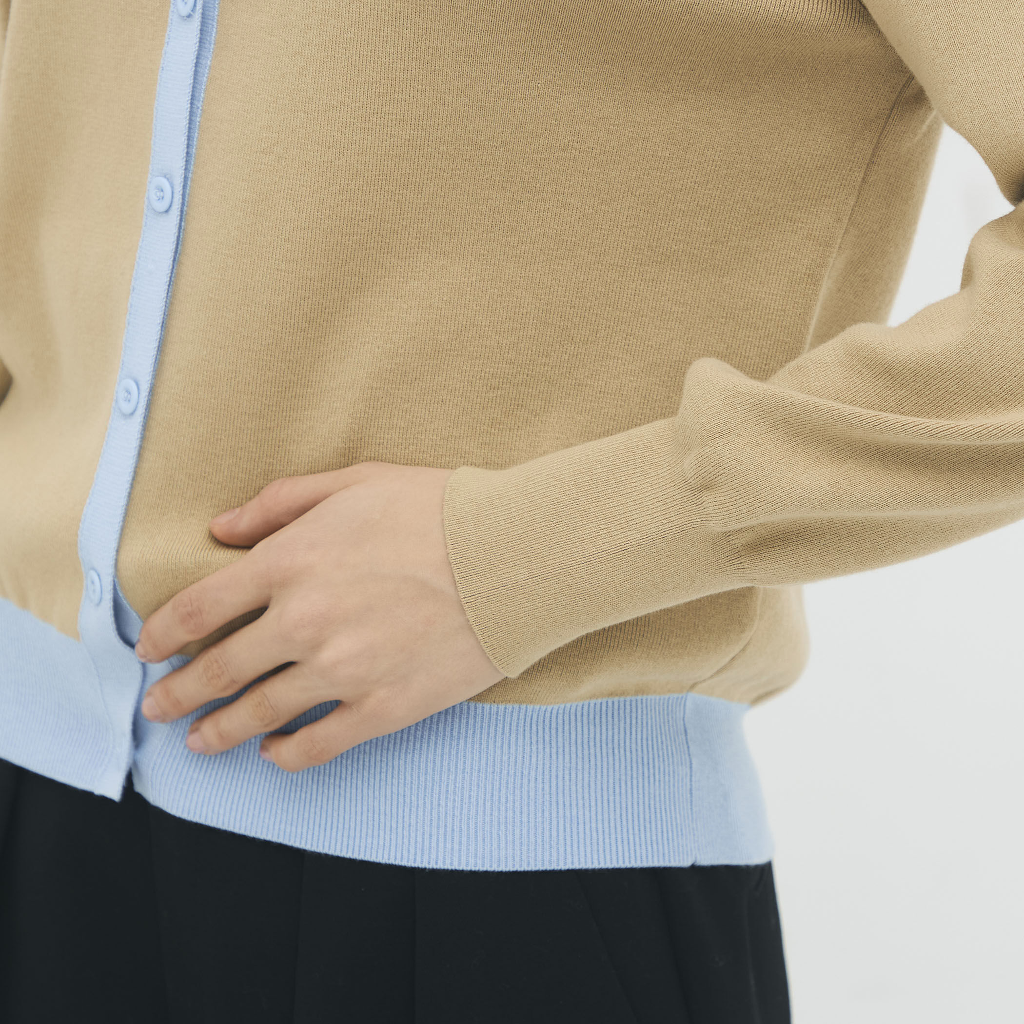 コットンカシミヤ バイカラークルーネックカーディガン