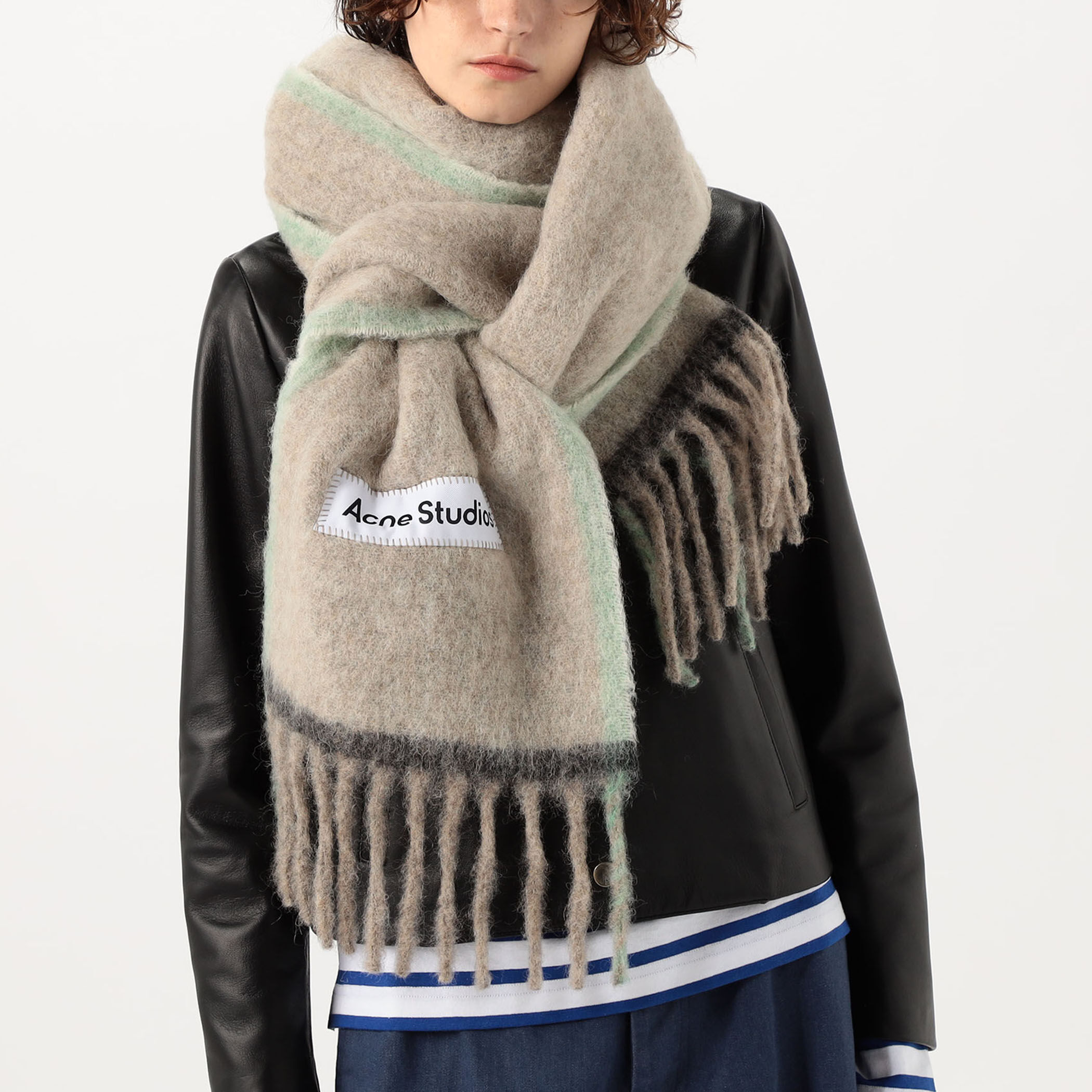 は自分にプチご褒美を Acne Studios モヘヤウールフリンジスカーフ｜トゥモローランド 小物