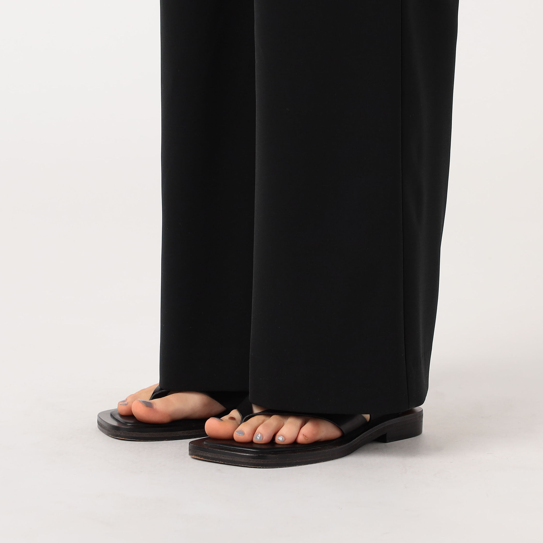 HYKE STRETCH WIDE LEG PANTS｜トゥモローランド 公式サイト