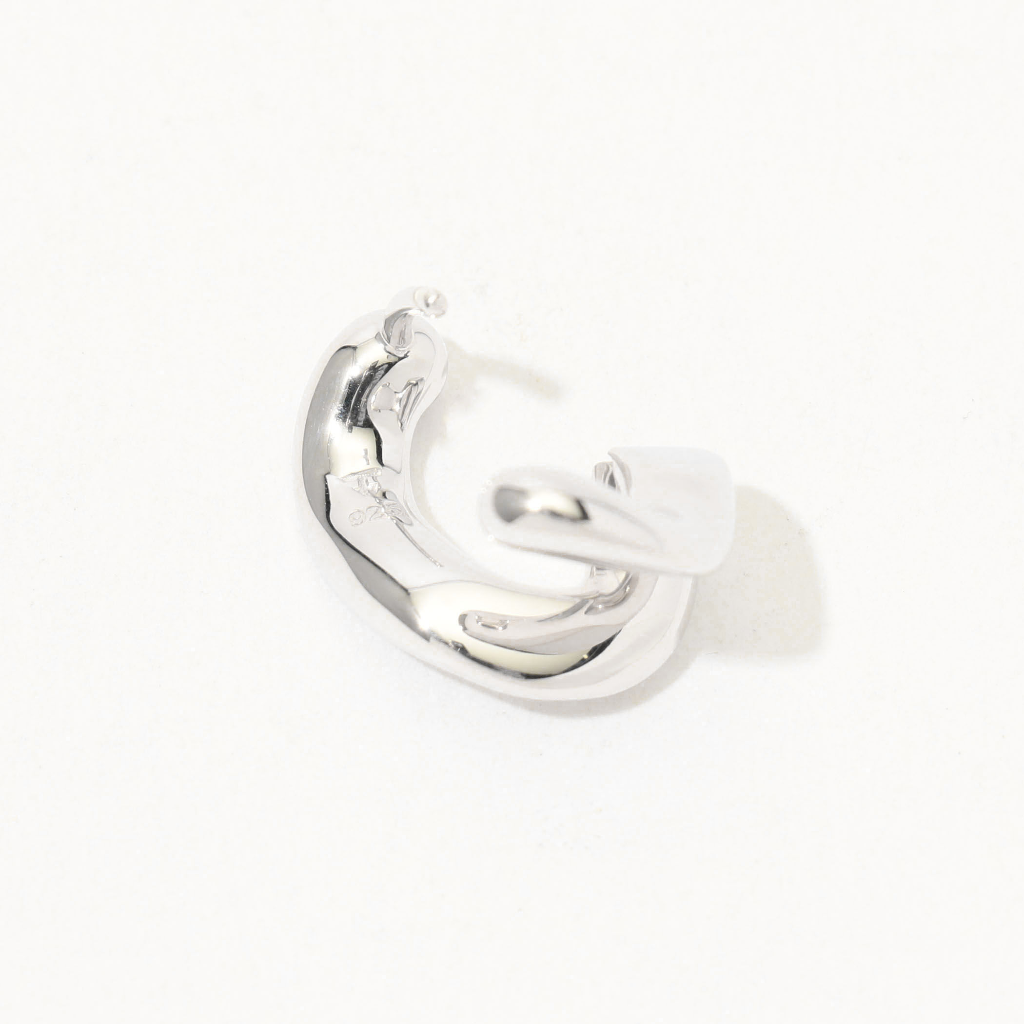 トムウッド ピアス TOM WOOD DEAN HOOPS SILVER Dean Hoops - Tom Wood Project Official Online Store