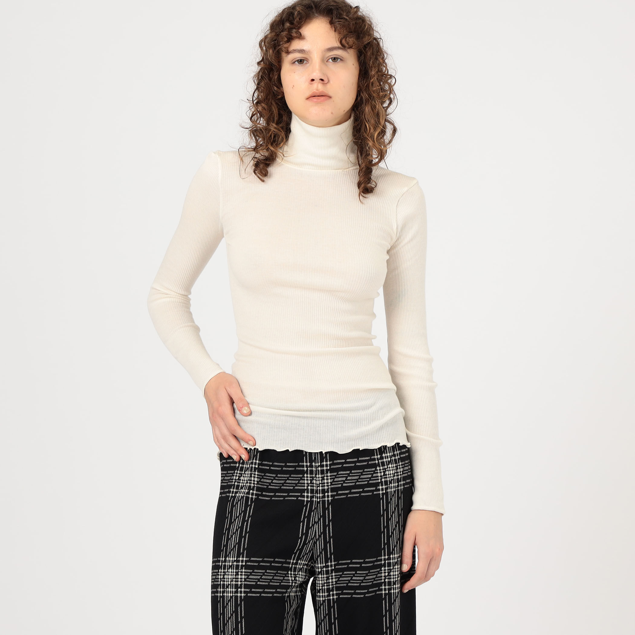 HAKUJI ウールリブハイネックプルオーバー｜トゥモローランド 公式通販