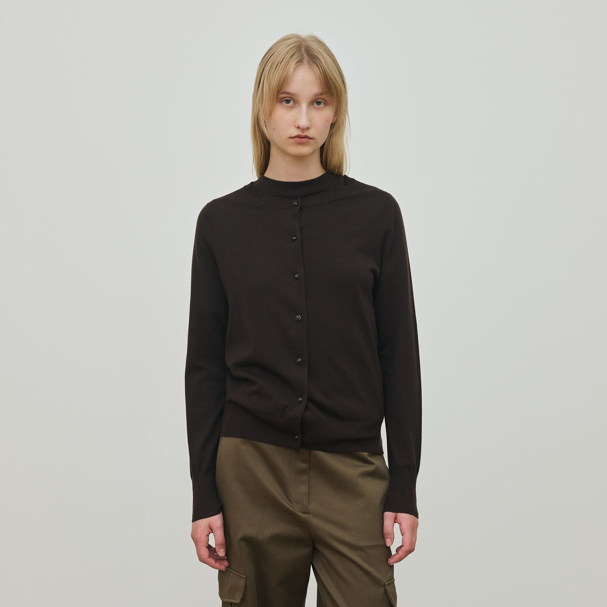 ウーステッドウール クルーネックカーディガン｜トゥモローランド 公式通販