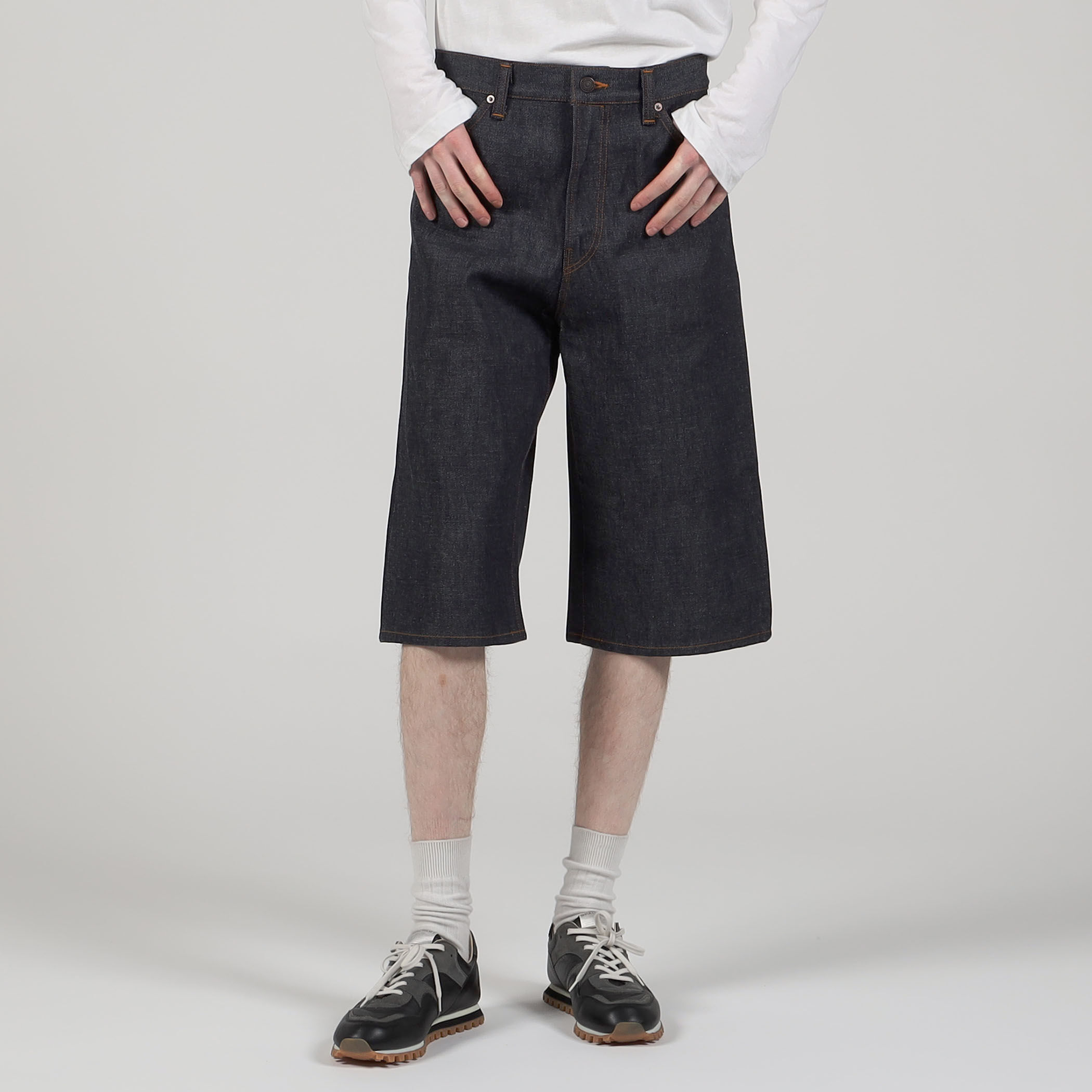専用　新品　ディズニーストア　ピクサー　ショートパンツ　Ｌ グレー メンズ - ボトムス - ショートパンツ – EVISU