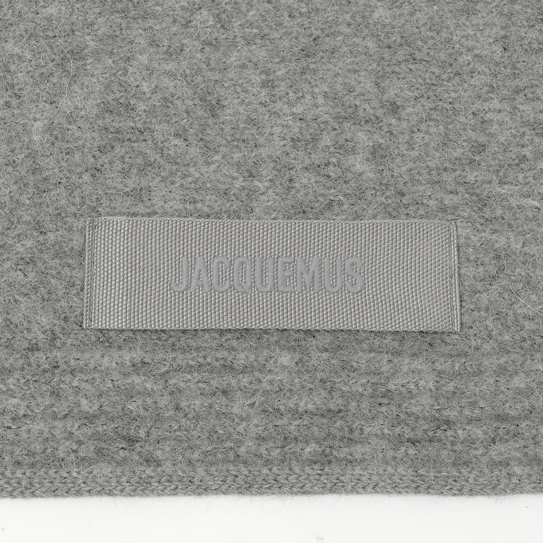 JACQUEMUS LE CHALE GROS GRAIN｜トゥモローランド 公式通販