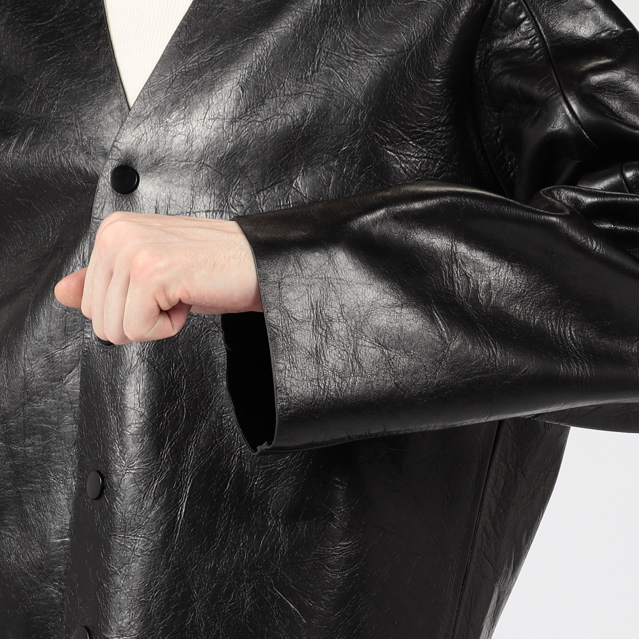 □entire studios ミニマル レザージャケット｜トゥモローランド 公式通販